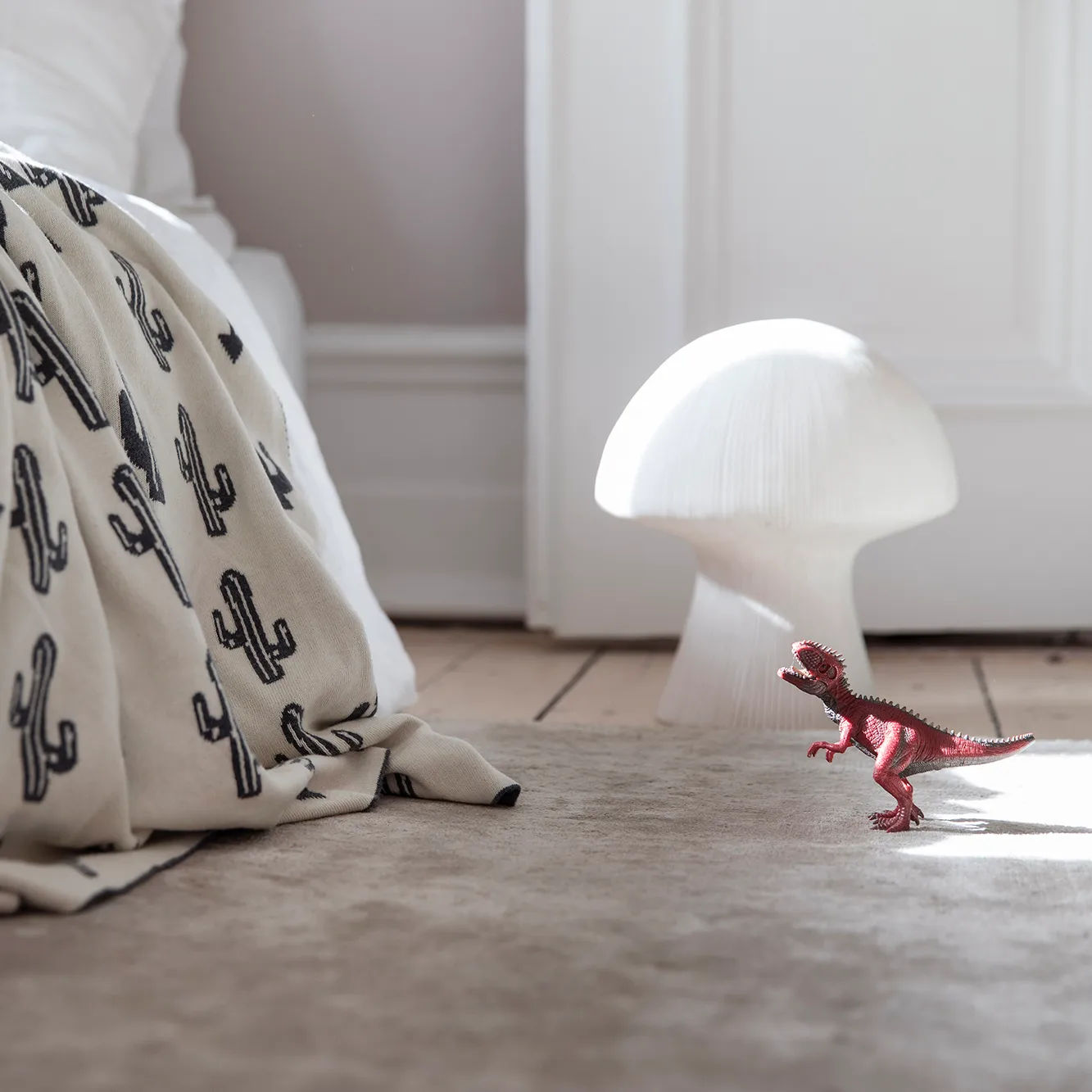 Byon Mushroom table lamp, White Byon