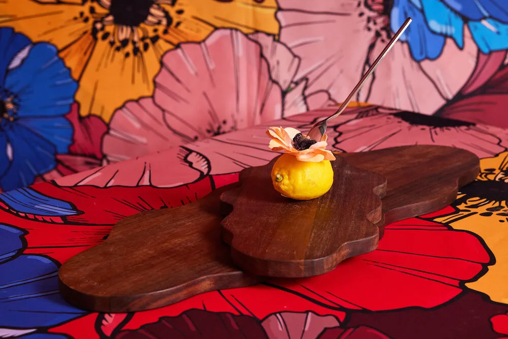 Flowy cutting board 25x70 cm, Acacia Byon