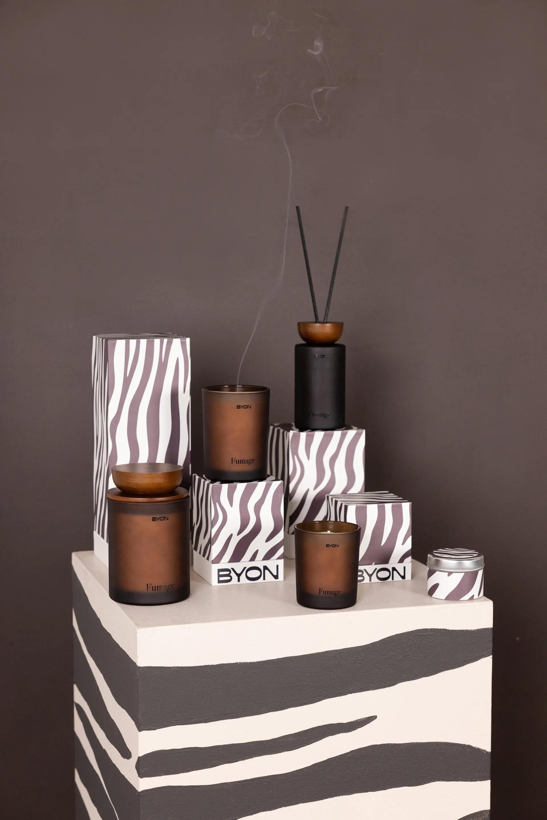 Fumage scented candle, 45 h Byon