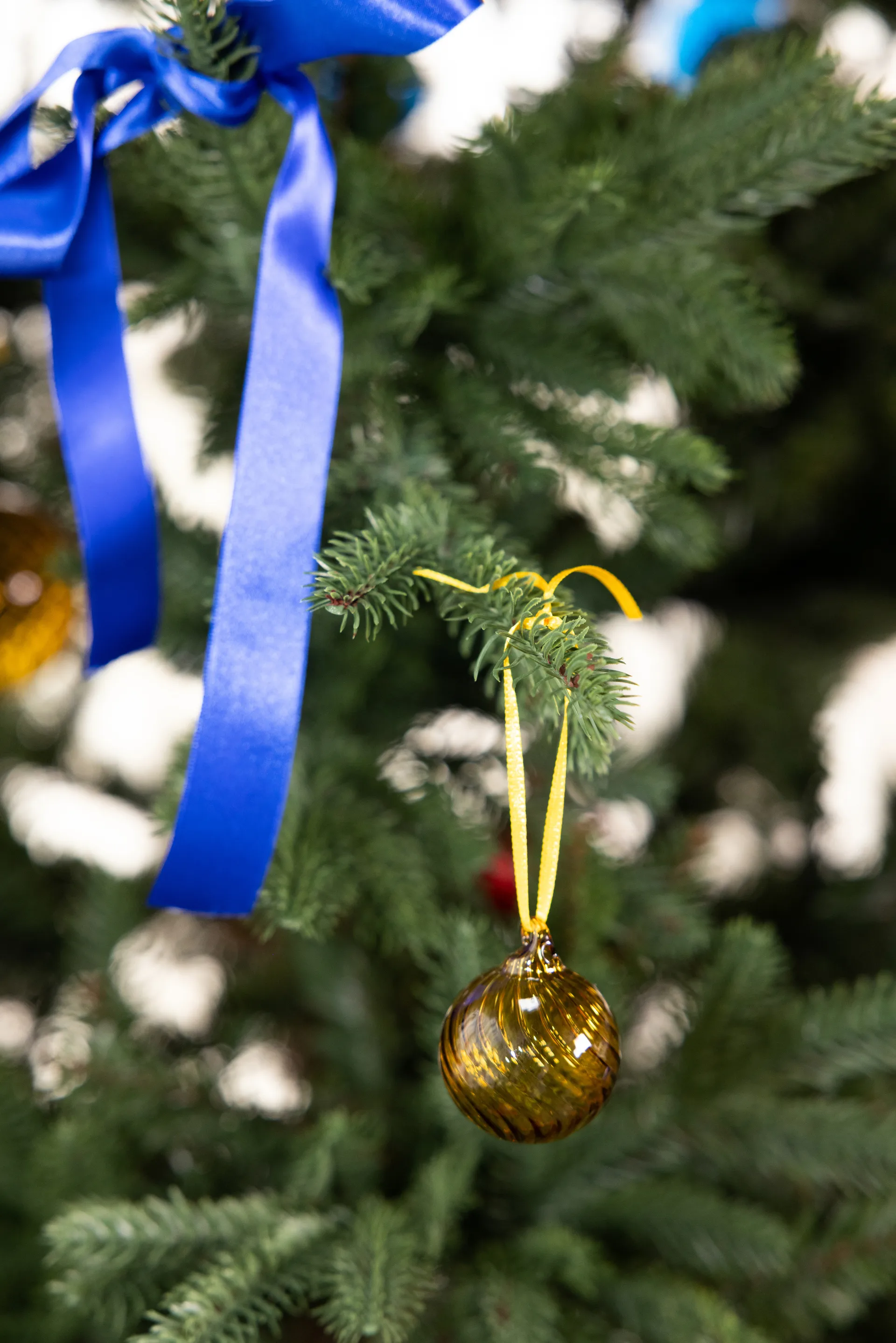 Opacity Christmas tree bauble XS Ø4 cm 4-pack, Yellow Byon