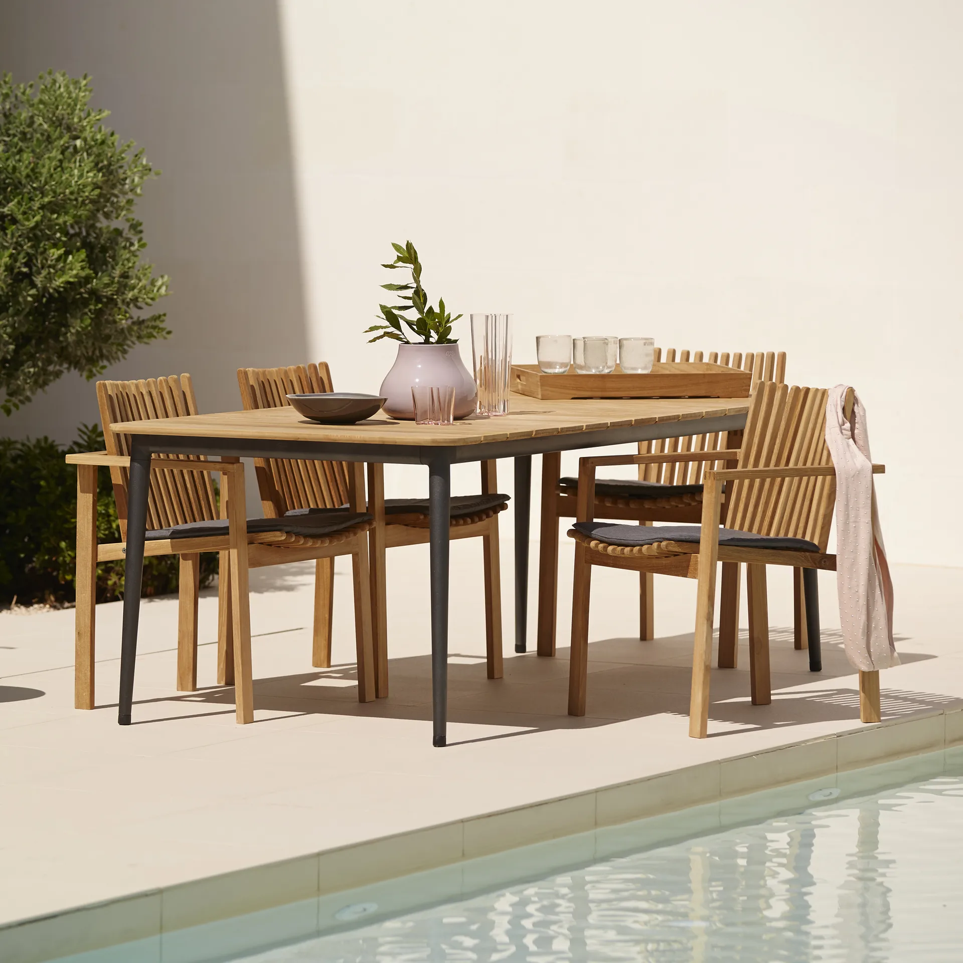 Core dining table teak 274x100x74 cm, Taupe tripod Cane-line