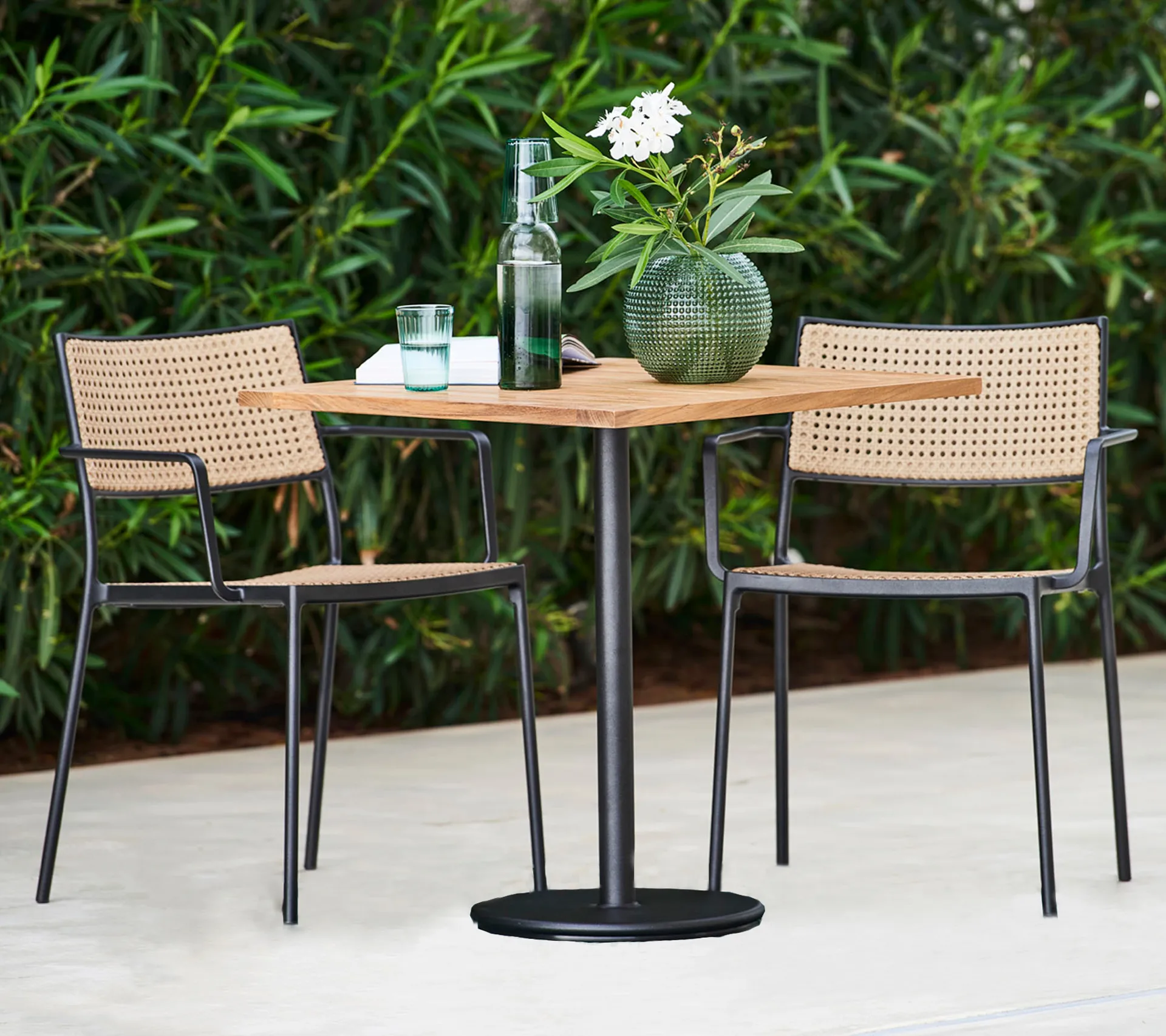 Go coffee table teak 72x72 cm, Lava grey stand Cane-line