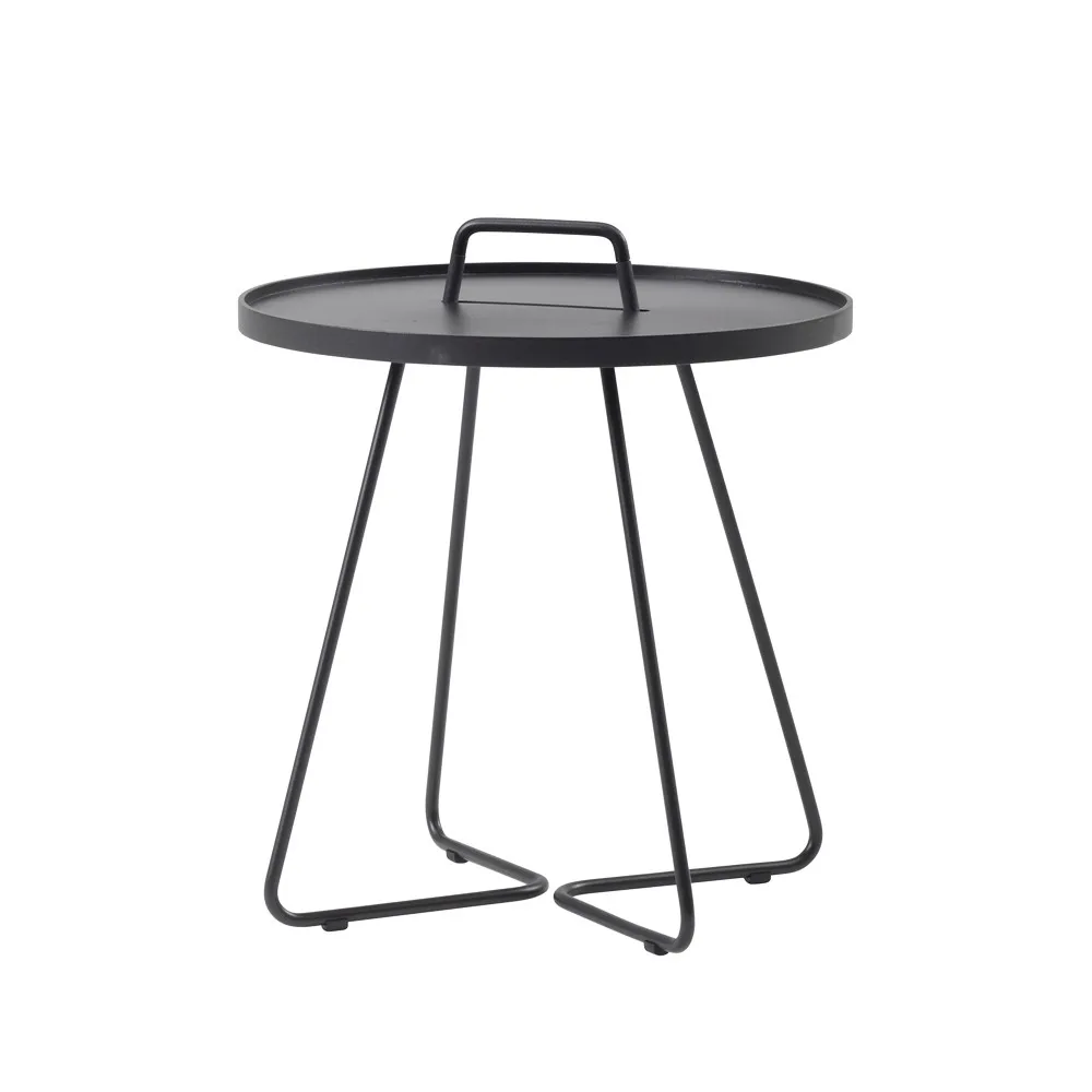 On the move table Ø52 cm, Black Cane-line