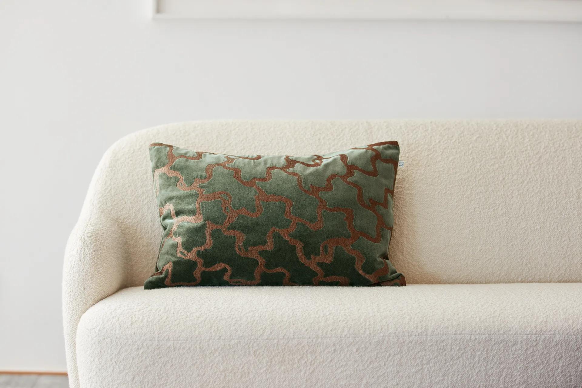 Chand pillowcase 40x60 cm, Forest green-cognac Chhatwal & Jonsson