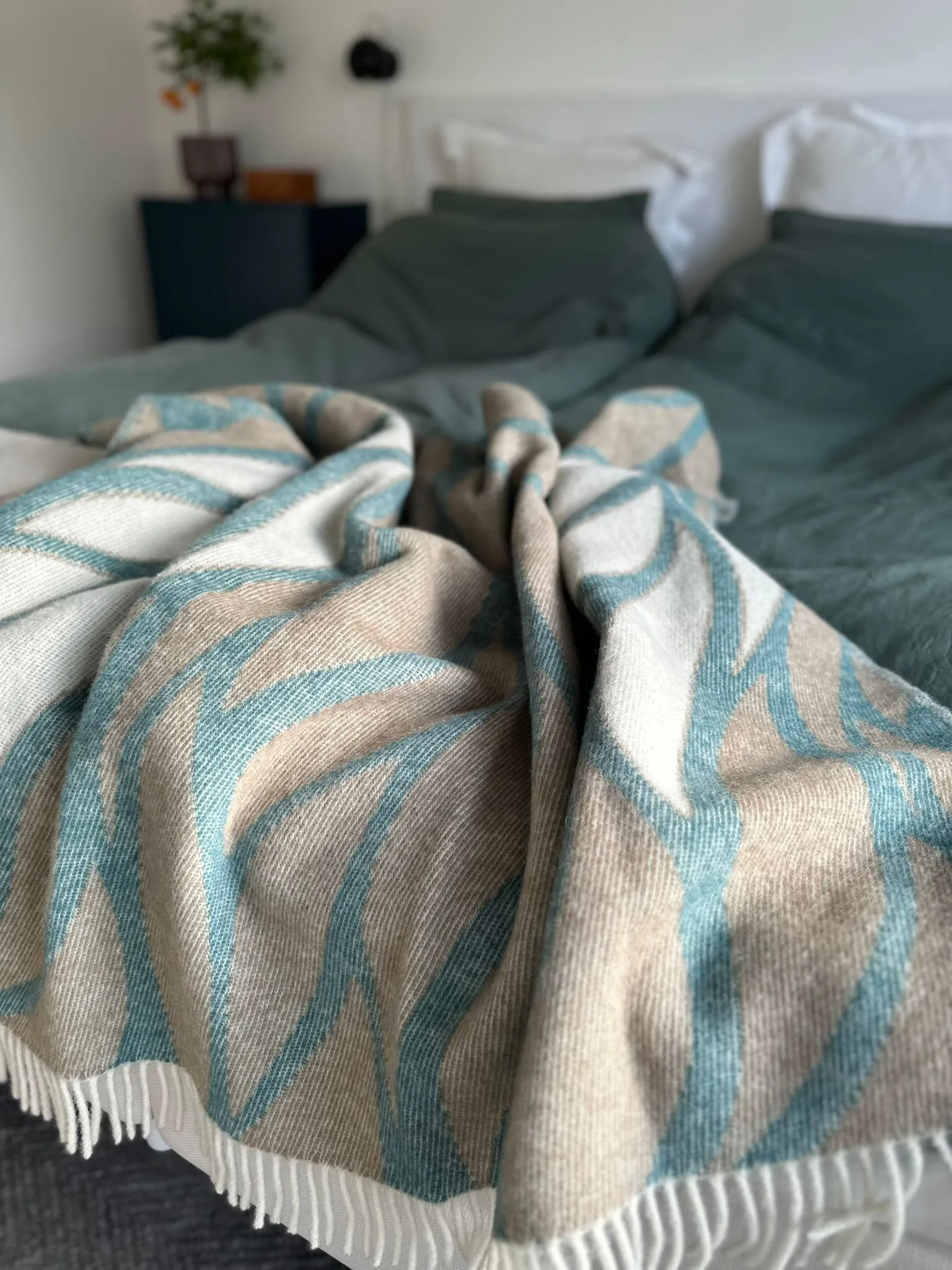Folia throw 130x180 cm, Teal Classic Collection