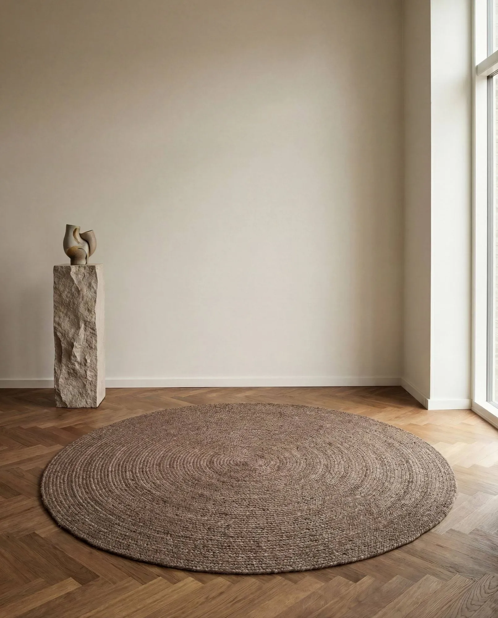 Merino wool rug round Ø240 cm, Brown Classic Collection