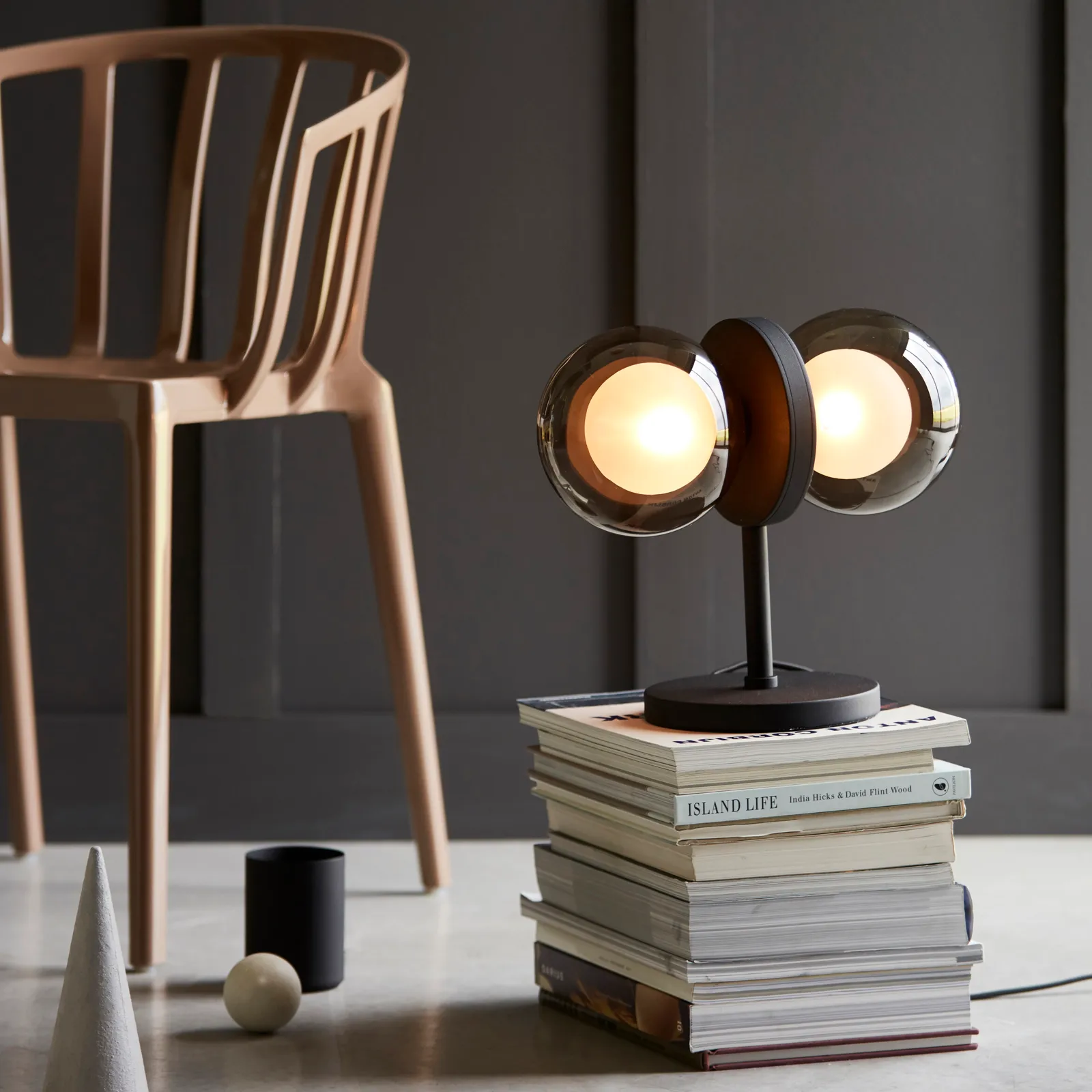 Discus 30 table lamp, black CO Bankeryd