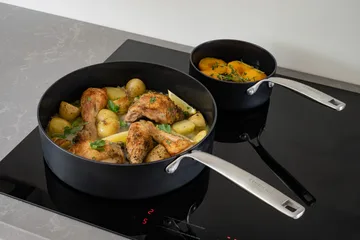 Combekk Element saucepan with lid aluminum black - Ø18 cm - Combekk
