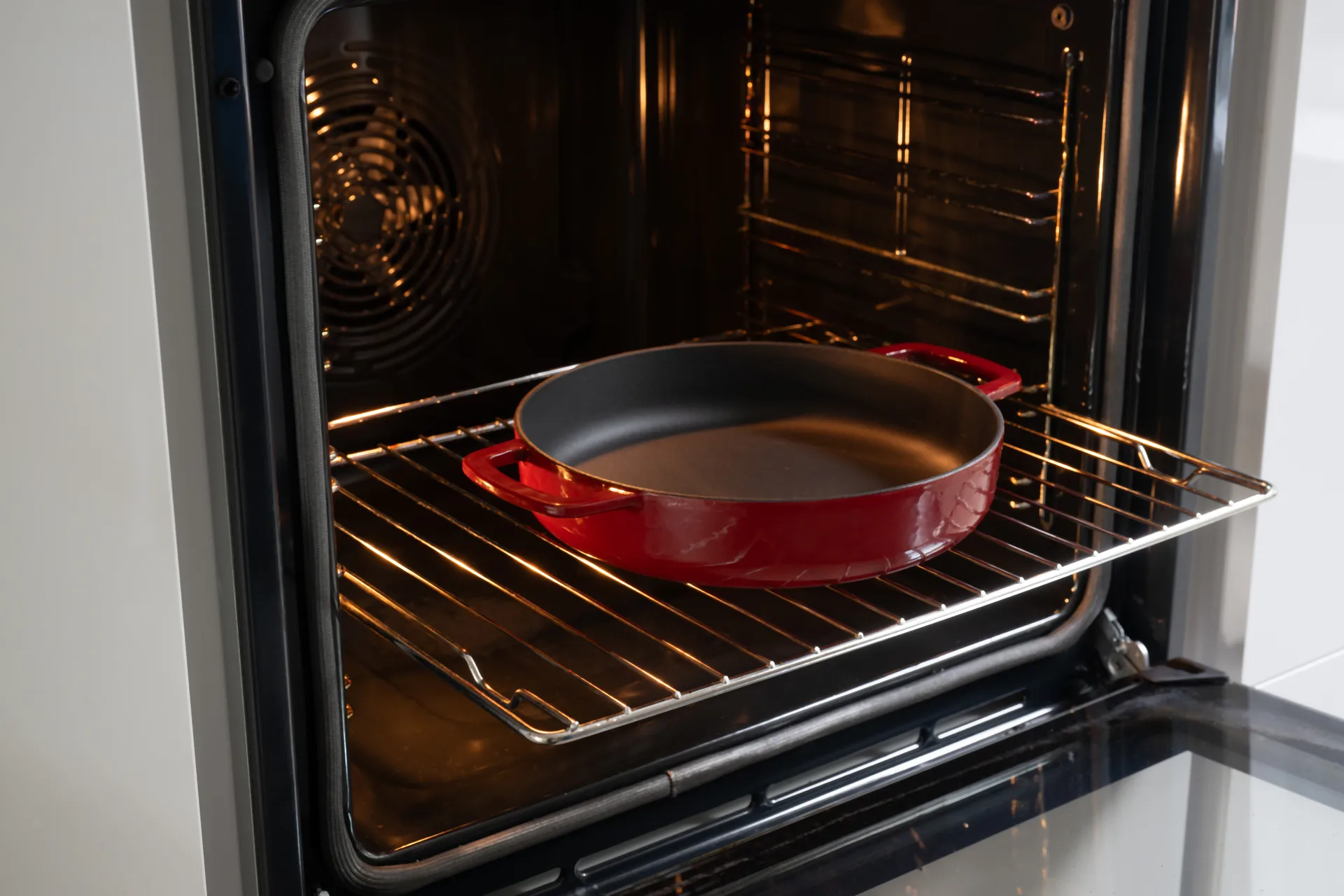 Combekk Enameled cast iron frying pan Ø28 cm, Bordeaux Combekk