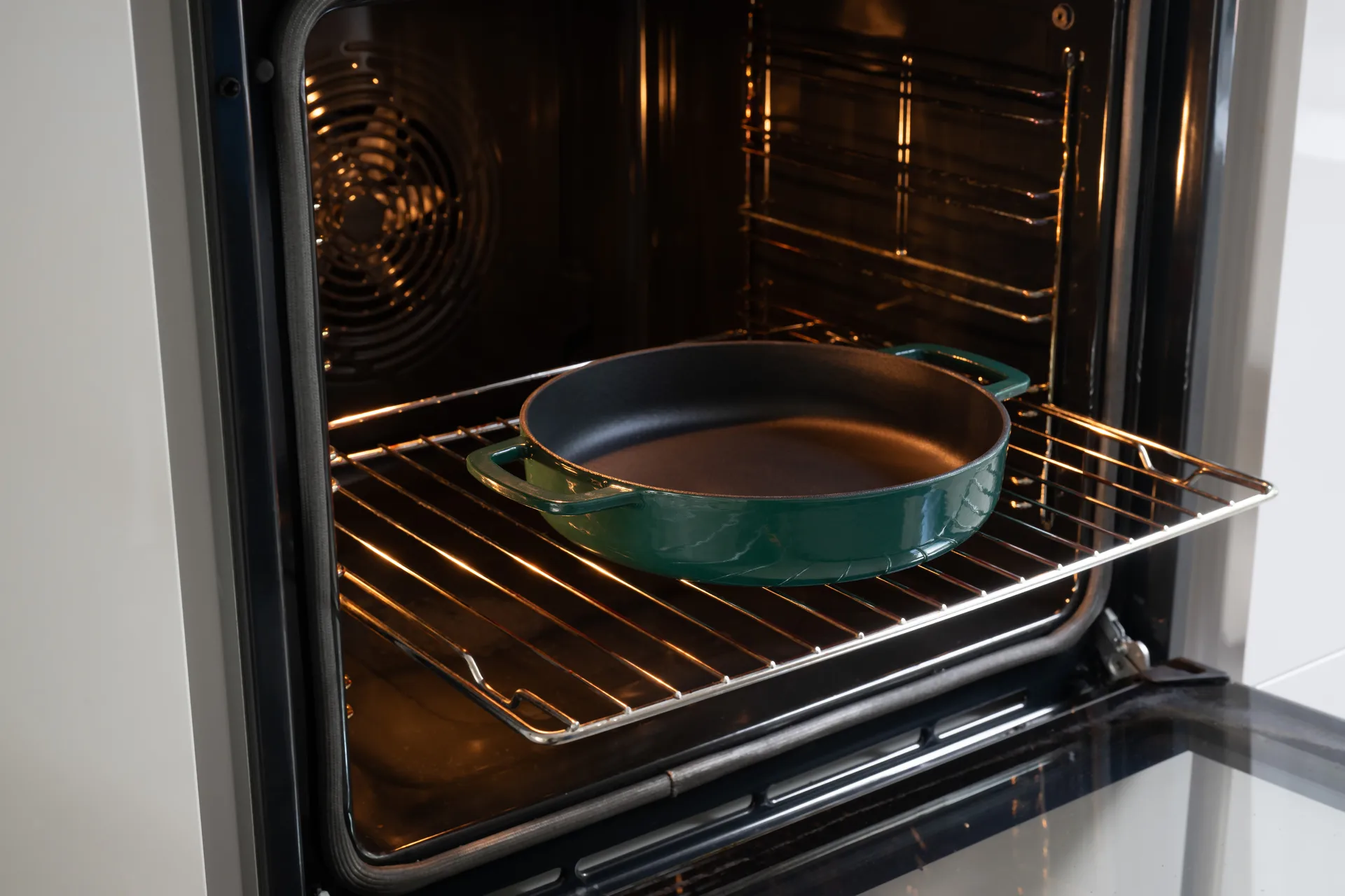 Combekk Enameled cast iron frying pan Ø28 cm, Holly Green Combekk