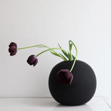 Ball vase black - 20 cm - Cooee Design