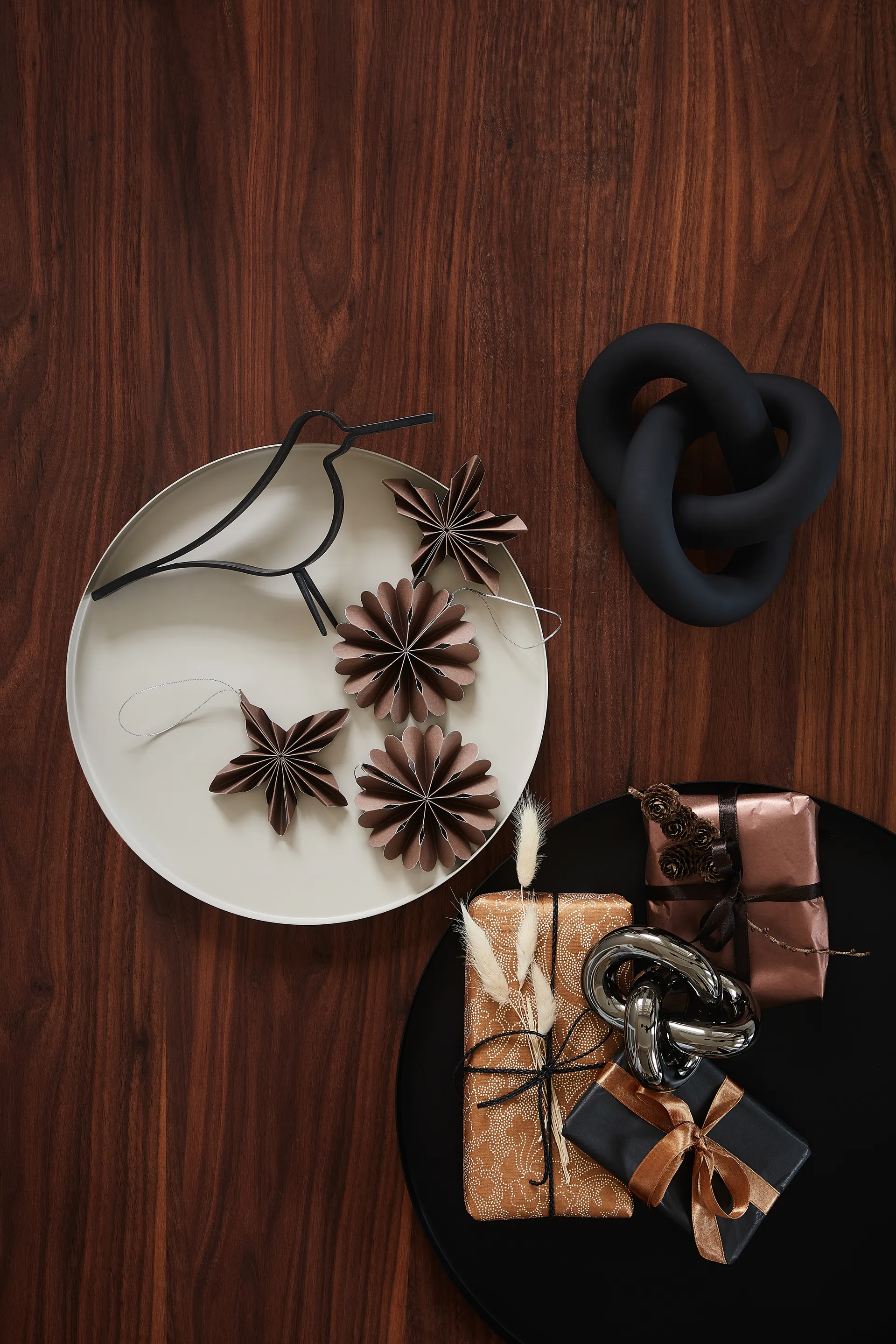 Paper Stars Christmas ornament, coffee Cooee Design