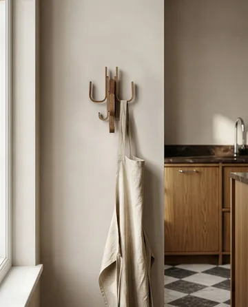 Woody hook Three - Dark stained oak - Cooee Design