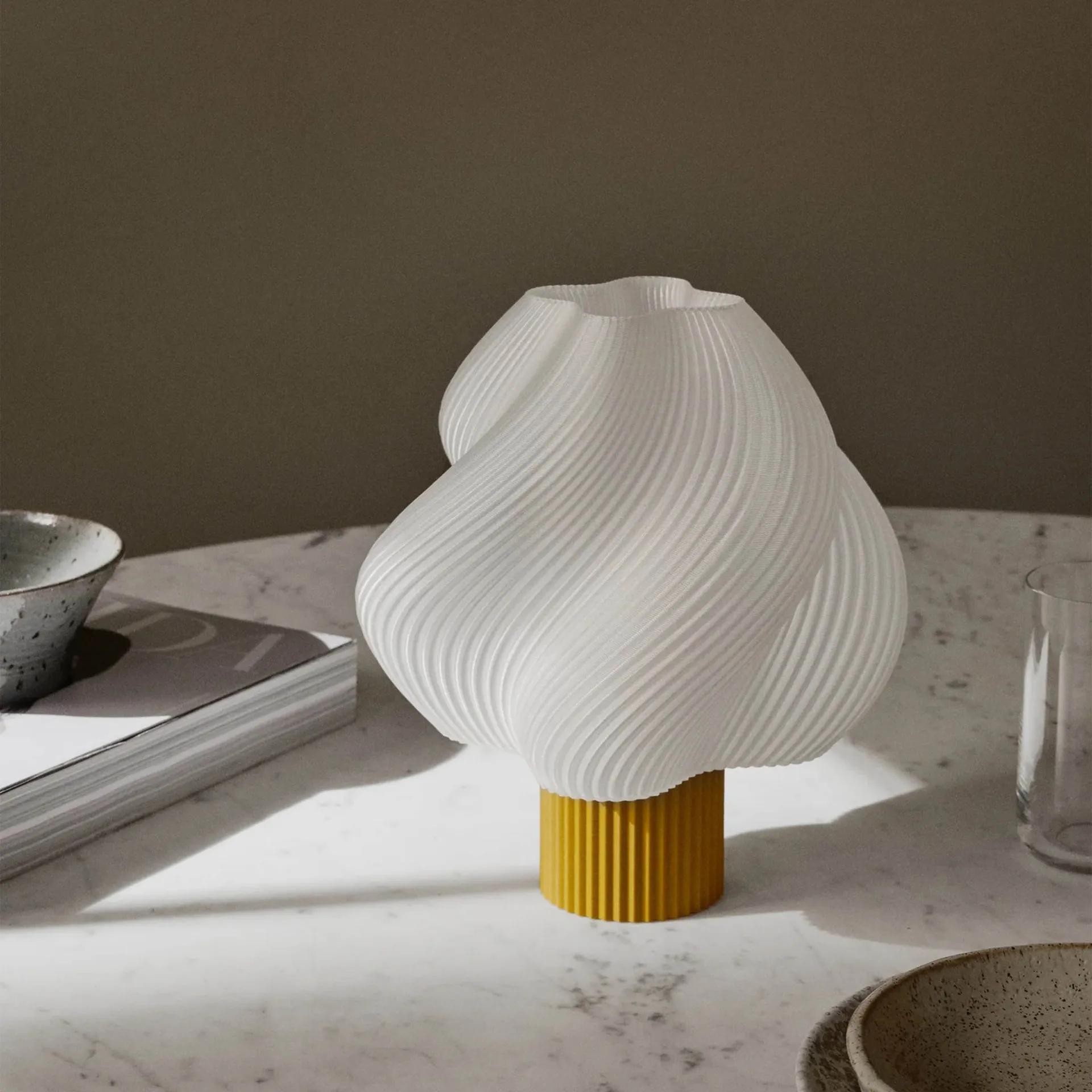 Soft Serve portable table lamp, Cloudberry, 23 cm Crème Atelier