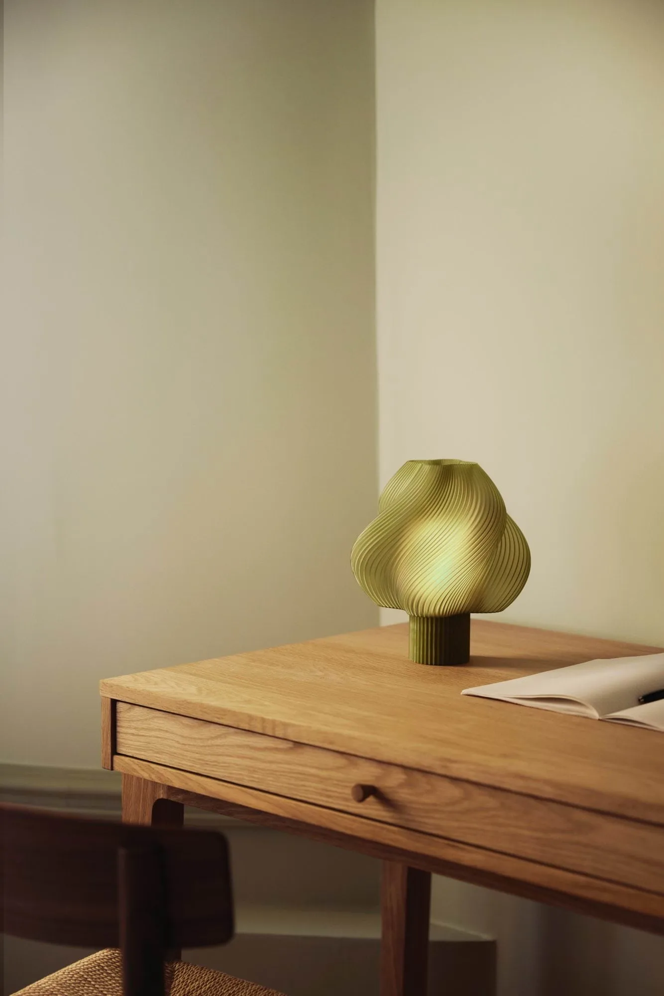 Soft Serve portable table lamp, Olive, 23 cm Crème Atelier