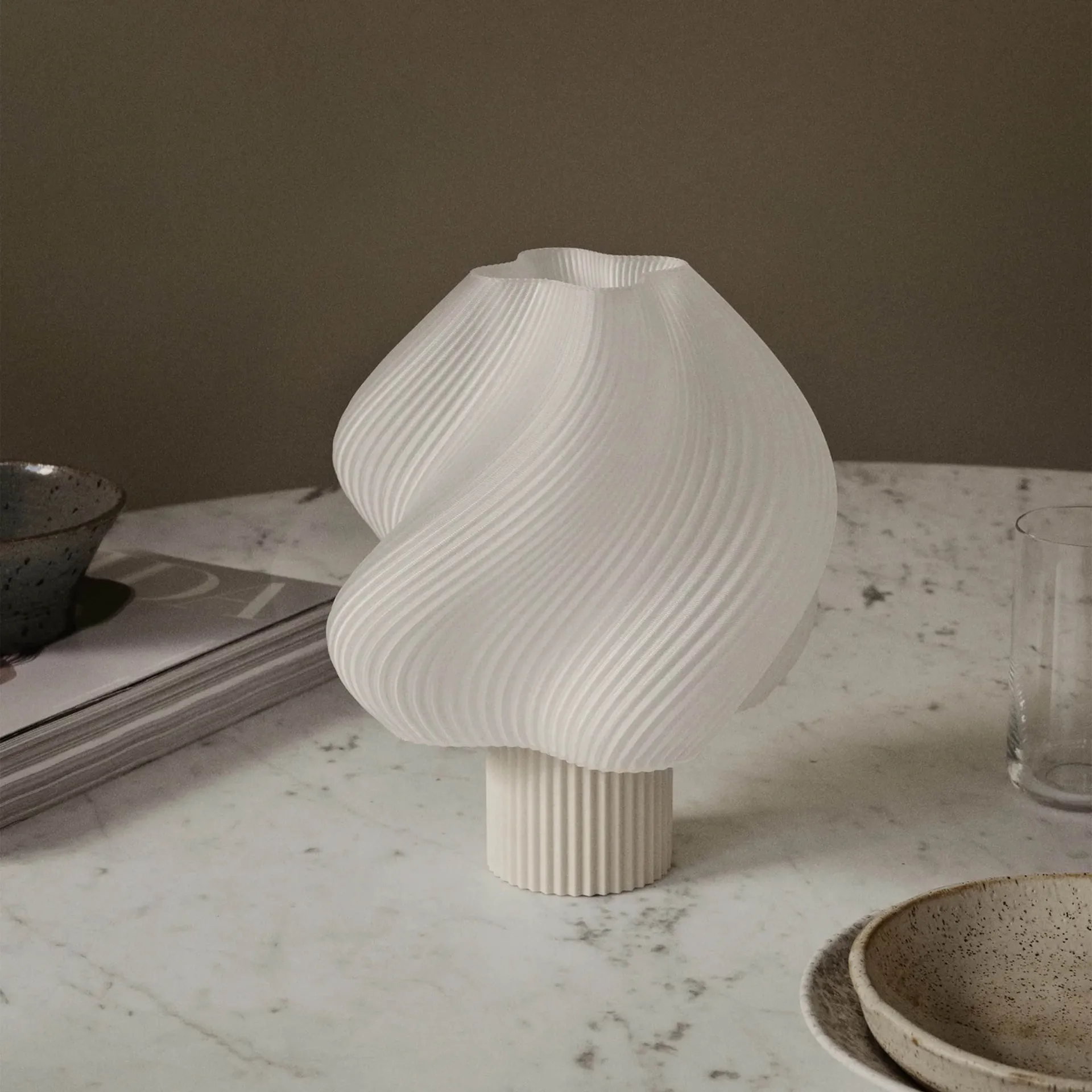 Soft Serve portable table lamp, Vanilla bean, 23 cm Crème Atelier