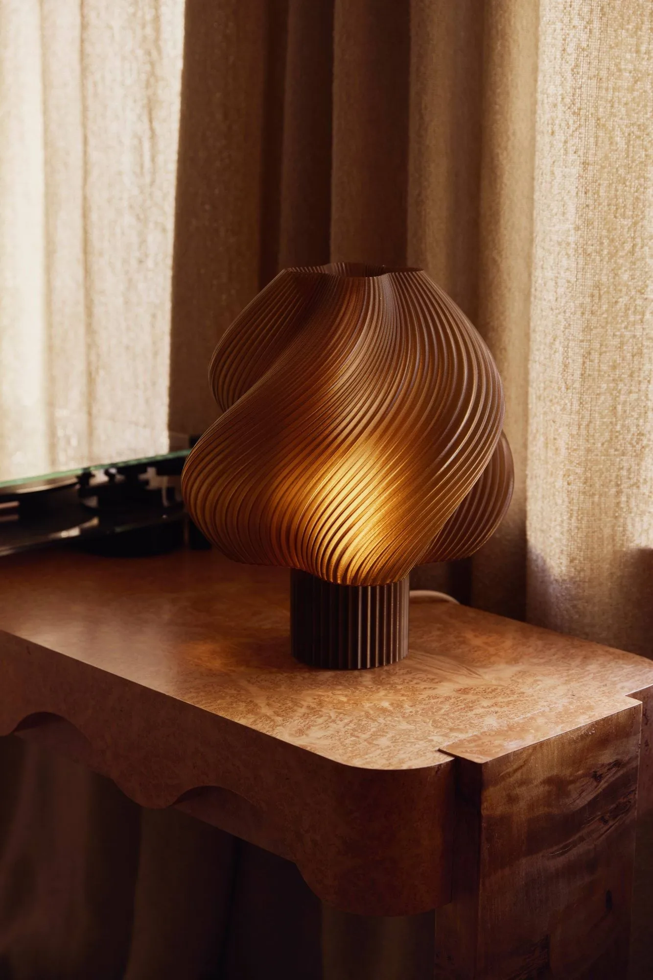 Soft Serve table lamp, Caramel, Grande, 34 cm Crème Atelier