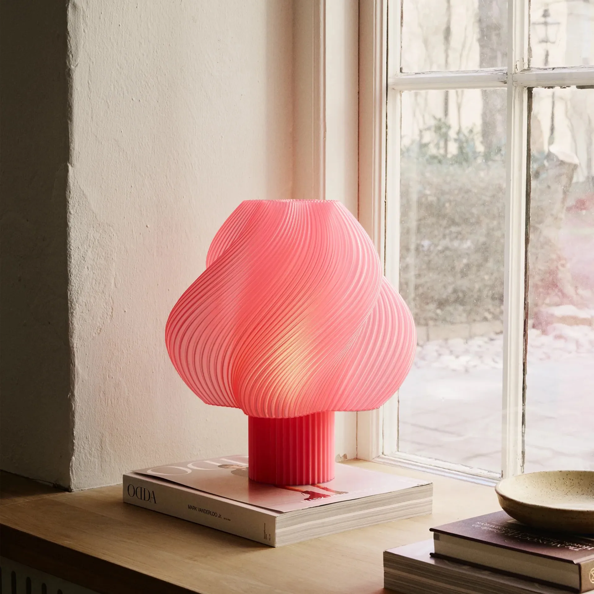 Soft Serve table lamp, Peach sorbet, Grande, 34 cm Crème Atelier