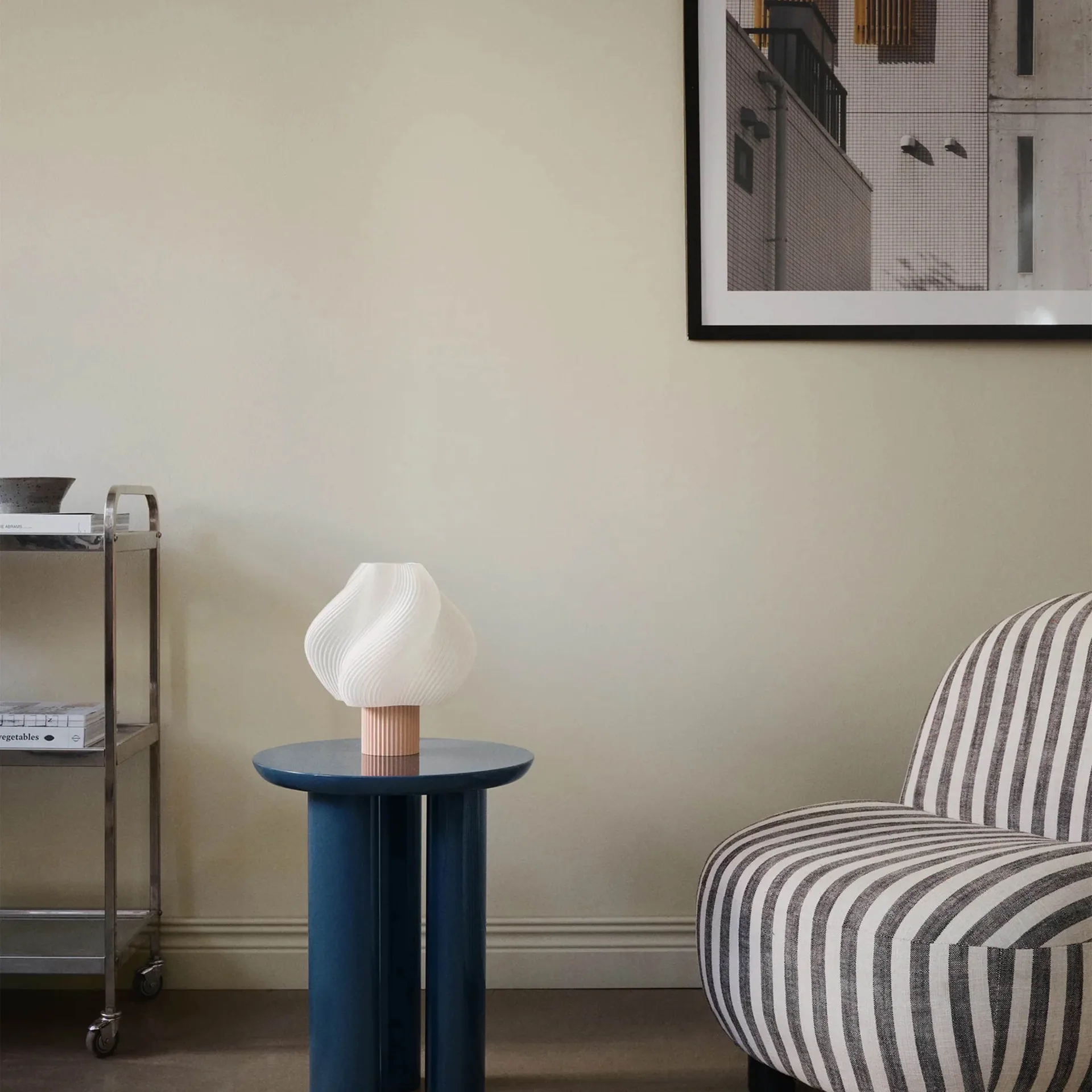 Soft Serve table lamp, Wild strawberry, Regular, 26 cm Crème Atelier