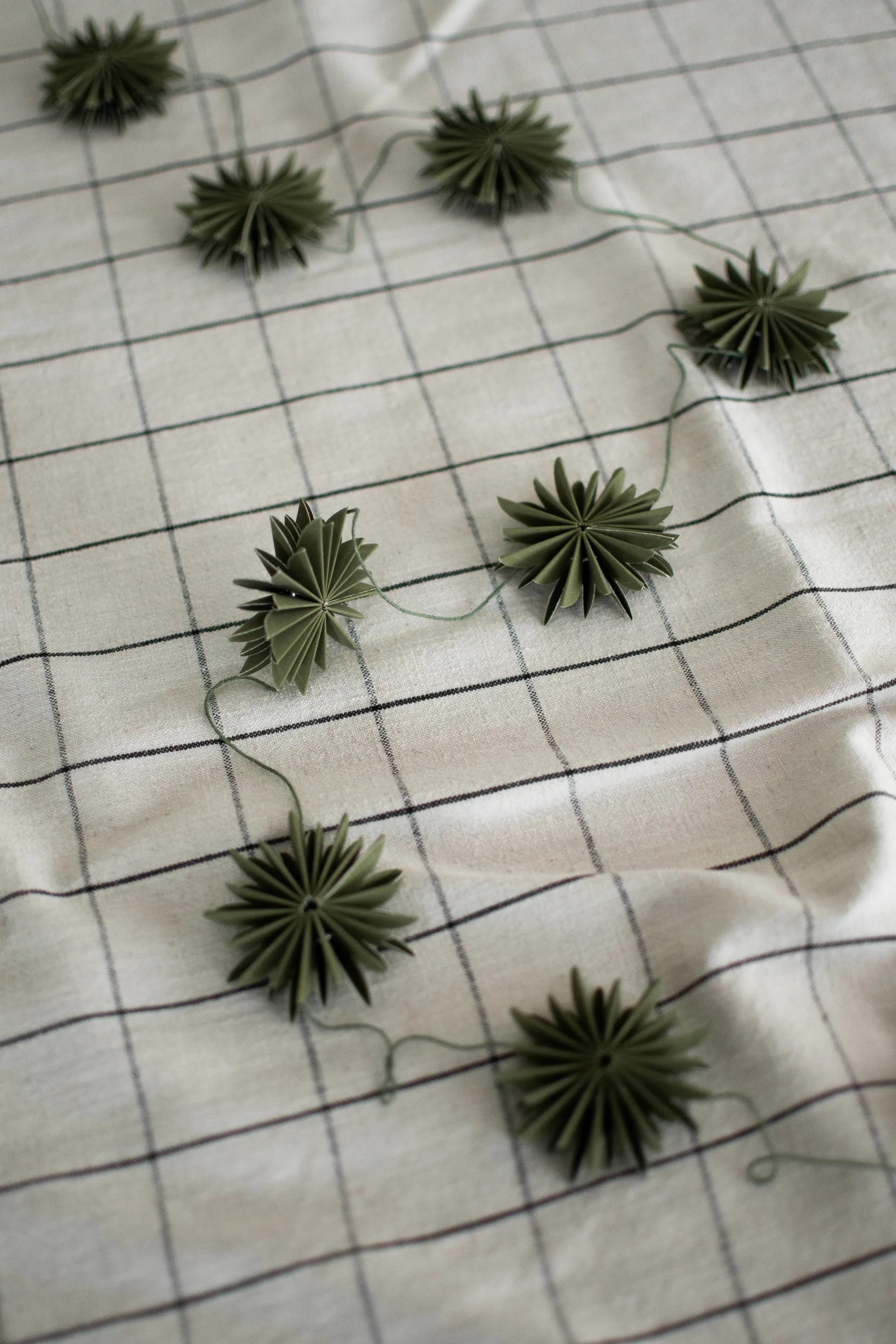 Garland flakes, Green DBKD