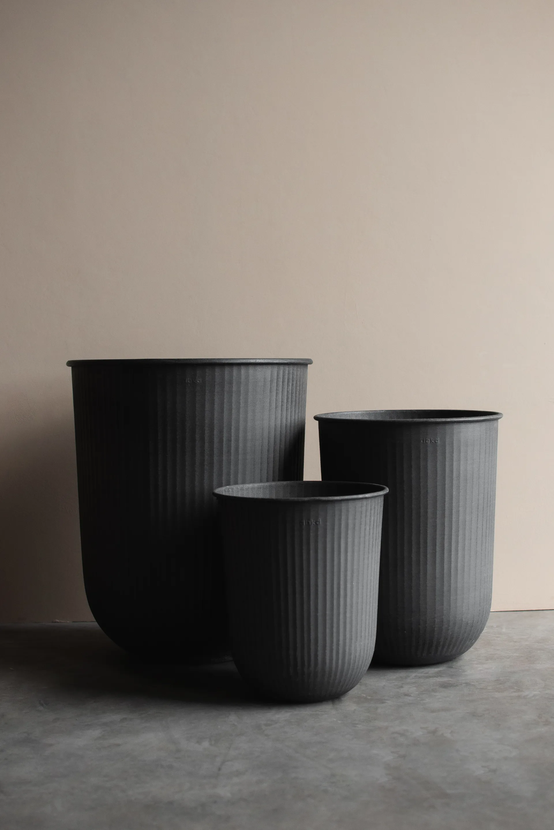 Out stripe flower pot 3-pack, Black DBKD