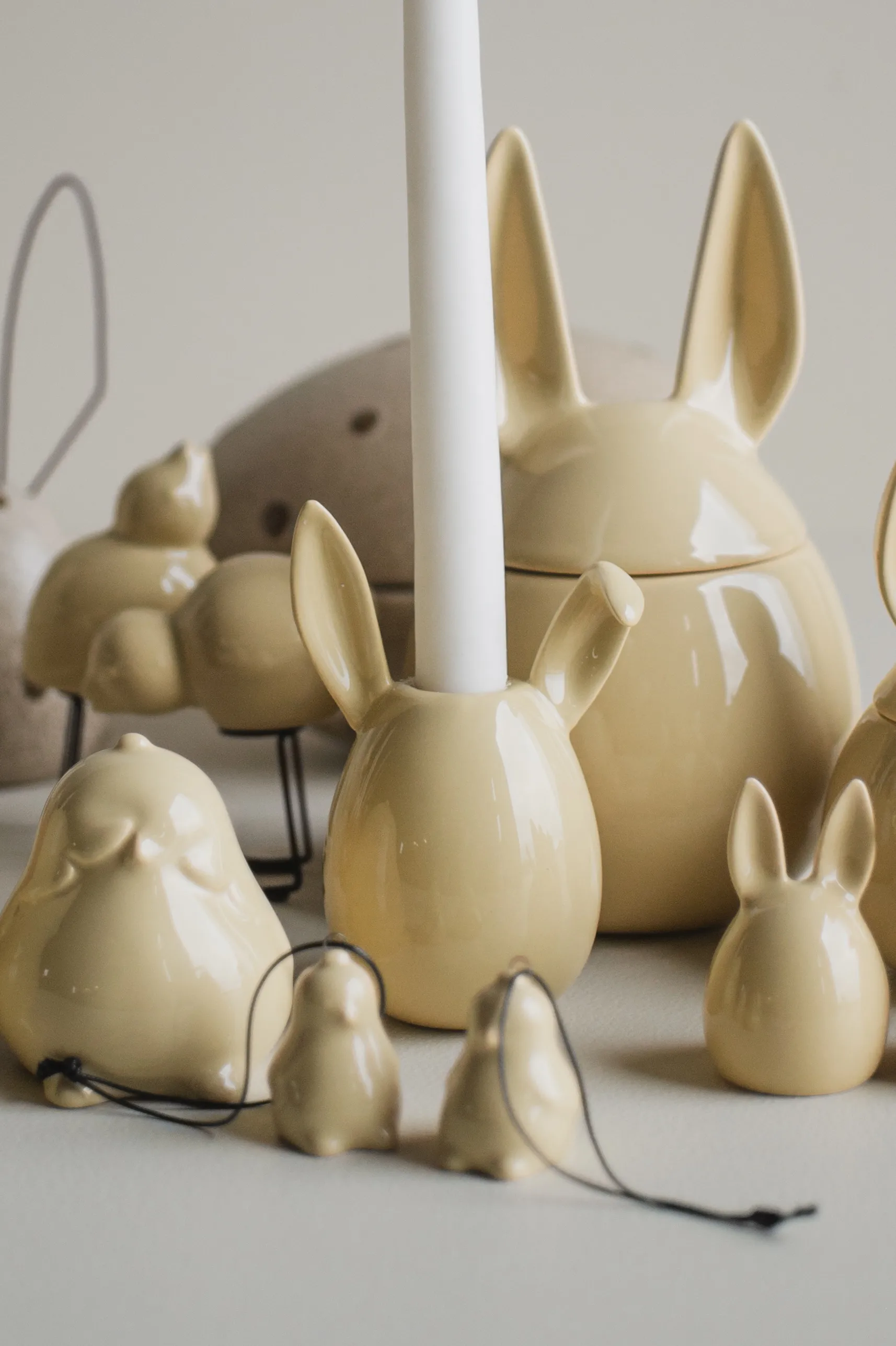 Rabbit candlestick 13 cm, Shiny yellow DBKD
