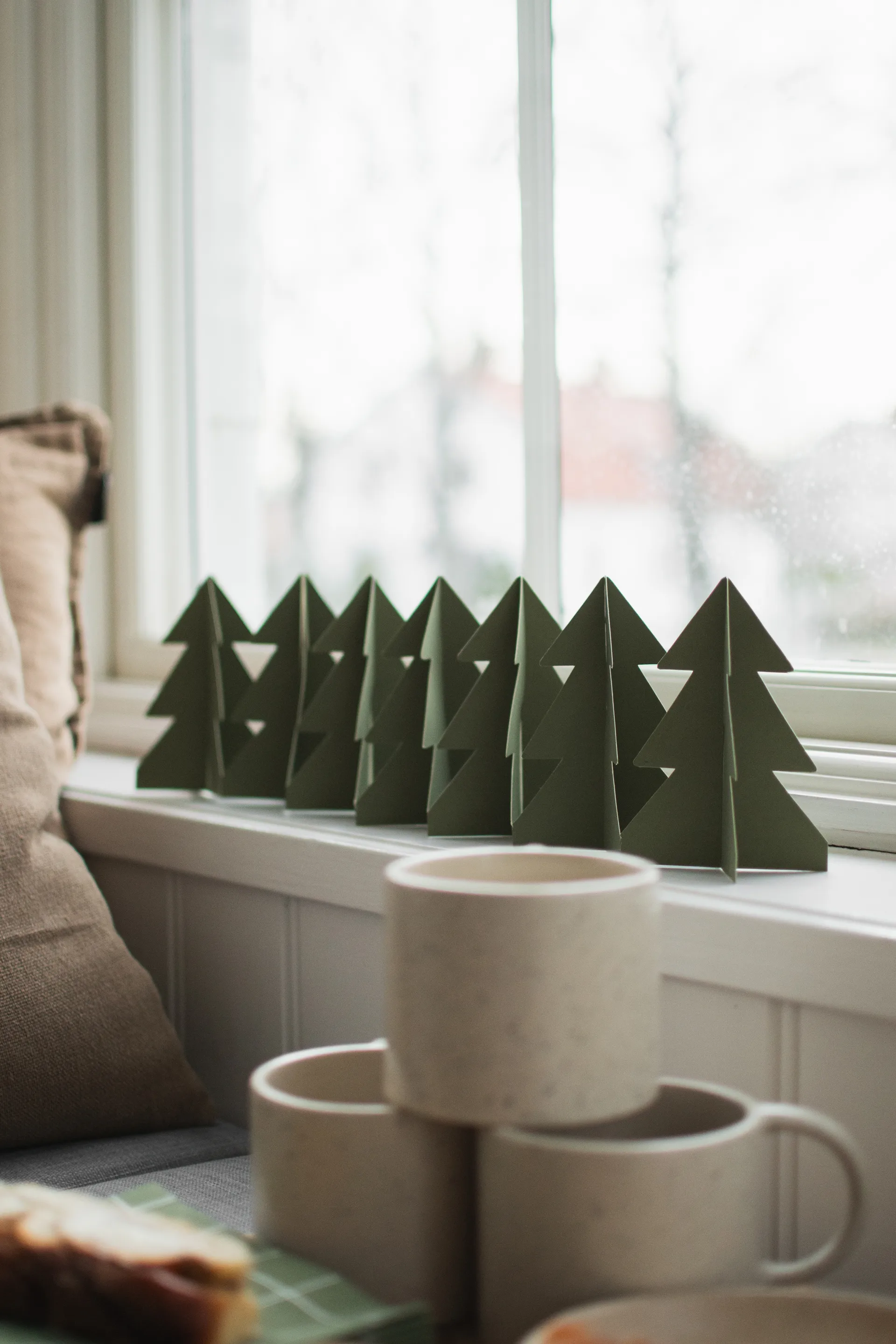 Tree in a row decoration, Green, 7x60 cm DBKD