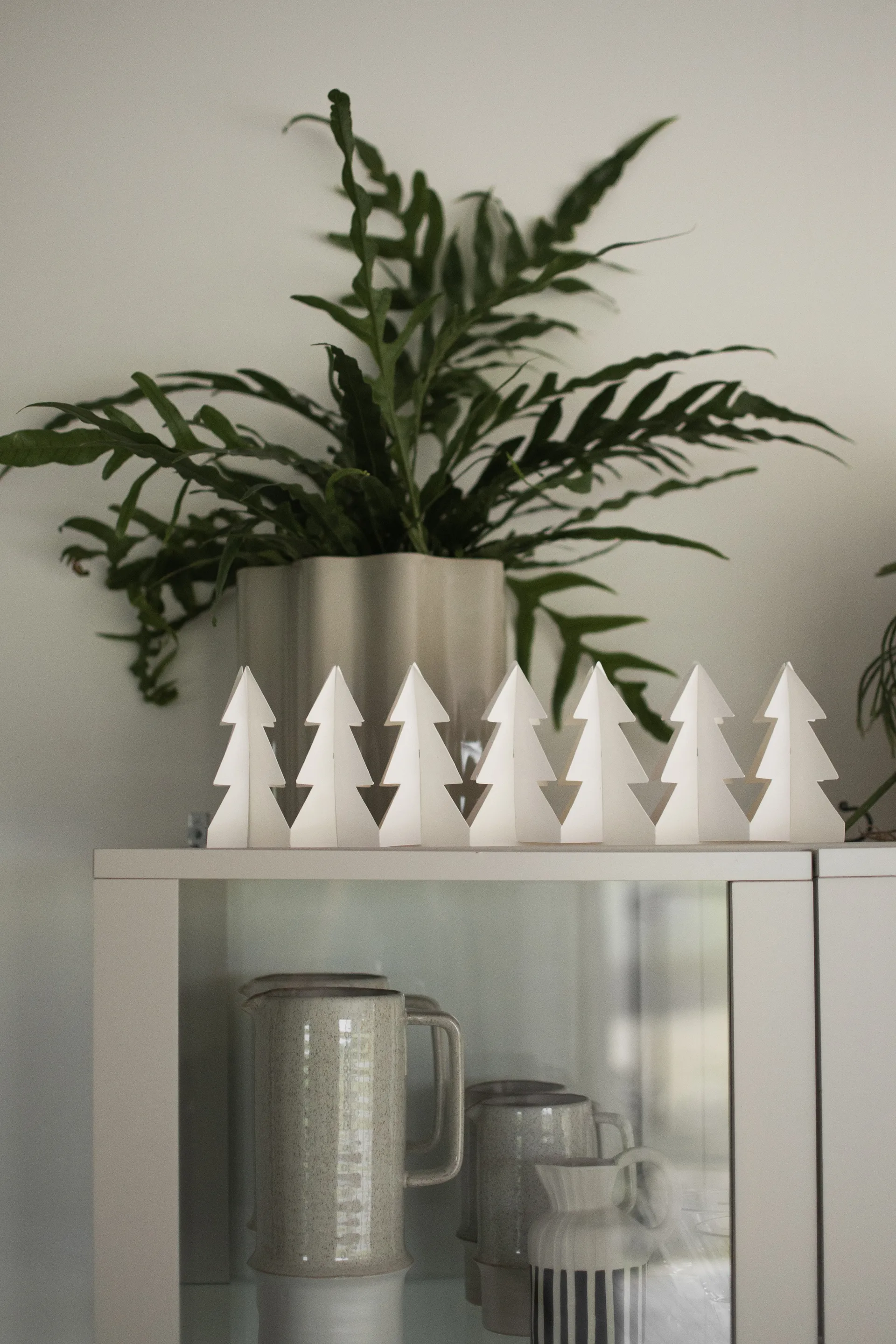 Tree in a row decoration, White, 7x60 cm DBKD