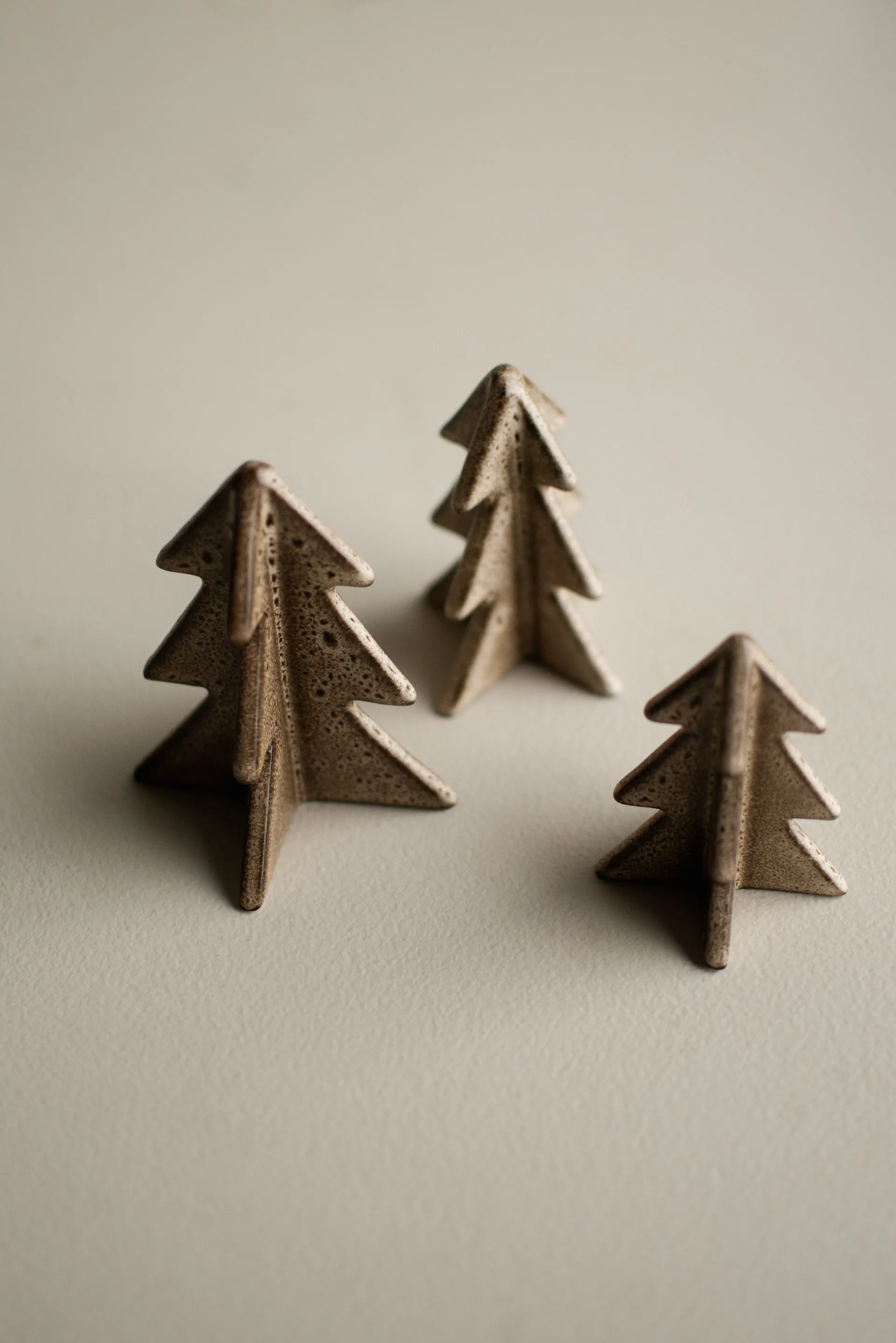 Winter tree decoration, Beige, 9.5 cm DBKD