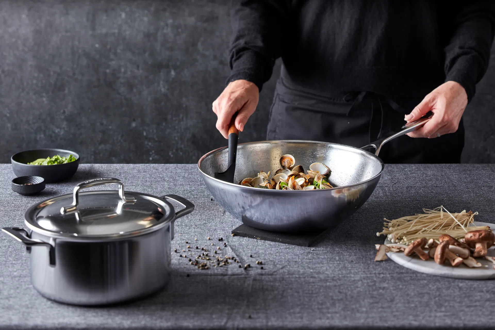 Specialties 5 wok pan stainless steel 5-ply, Ø30 cm Demeyere