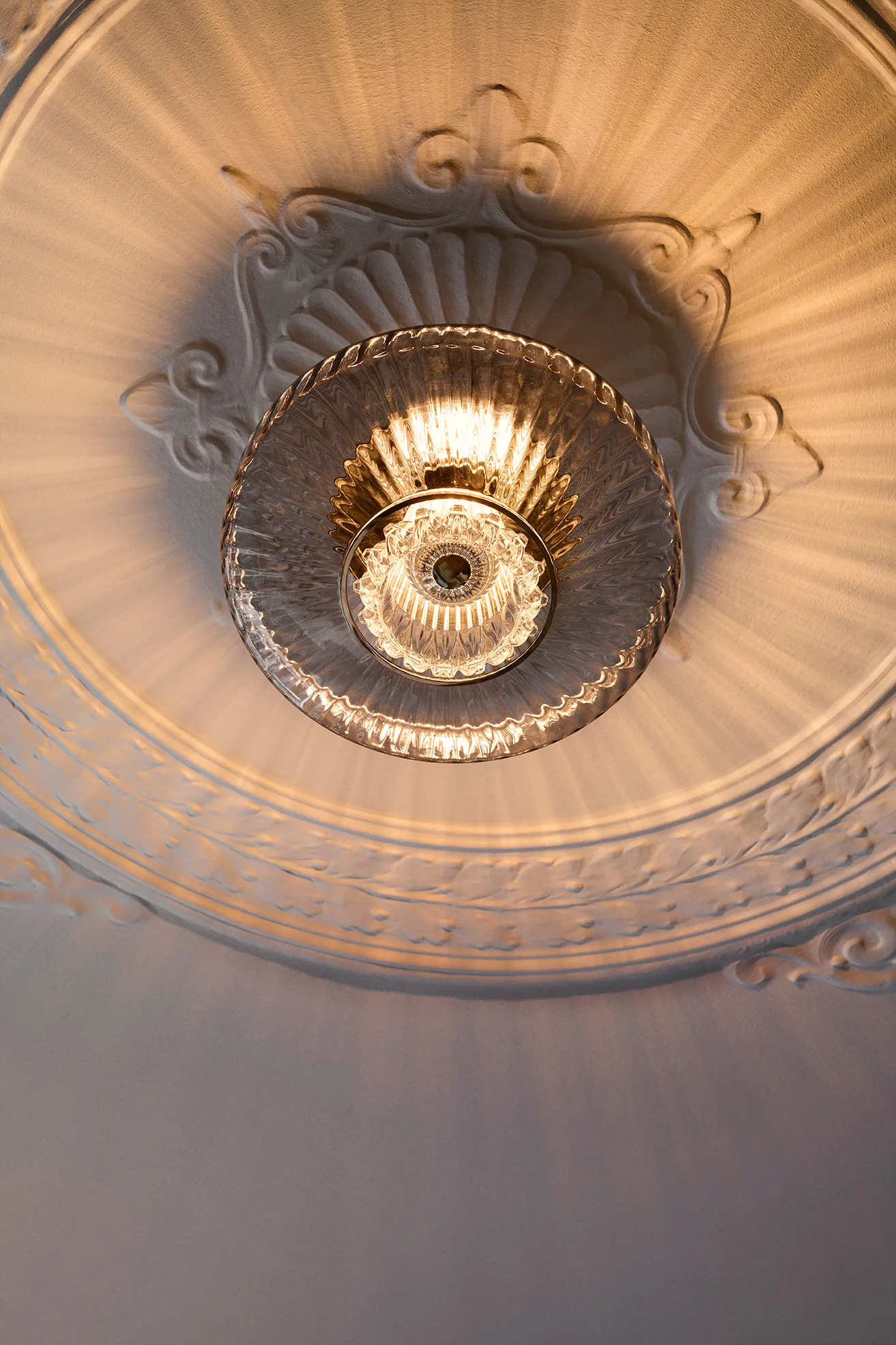 New Wave Optic wall lamp XL, Smoke Design By Us