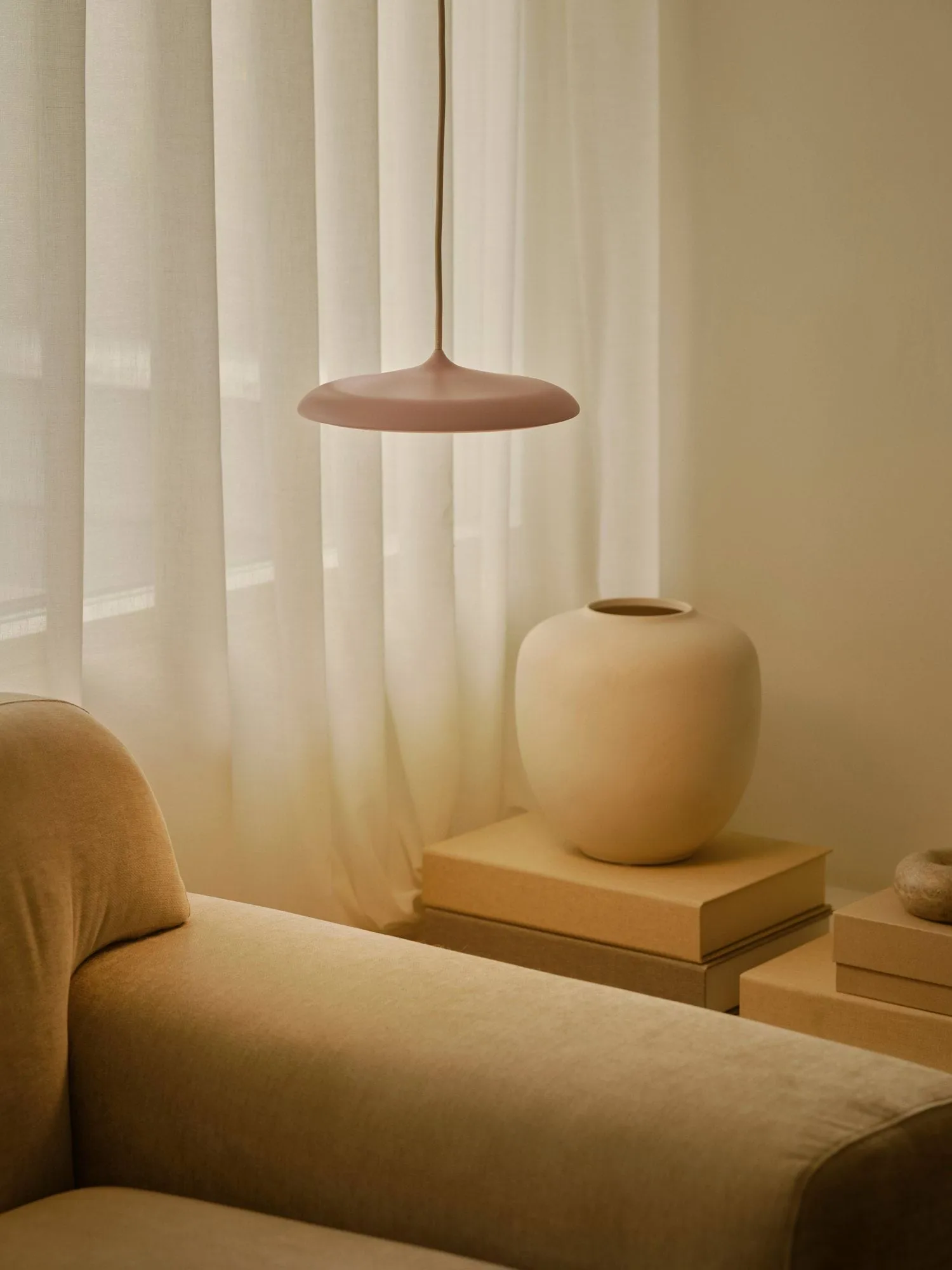 Artist ceiling lamp Ø25 cm, Powder pink Design For The People