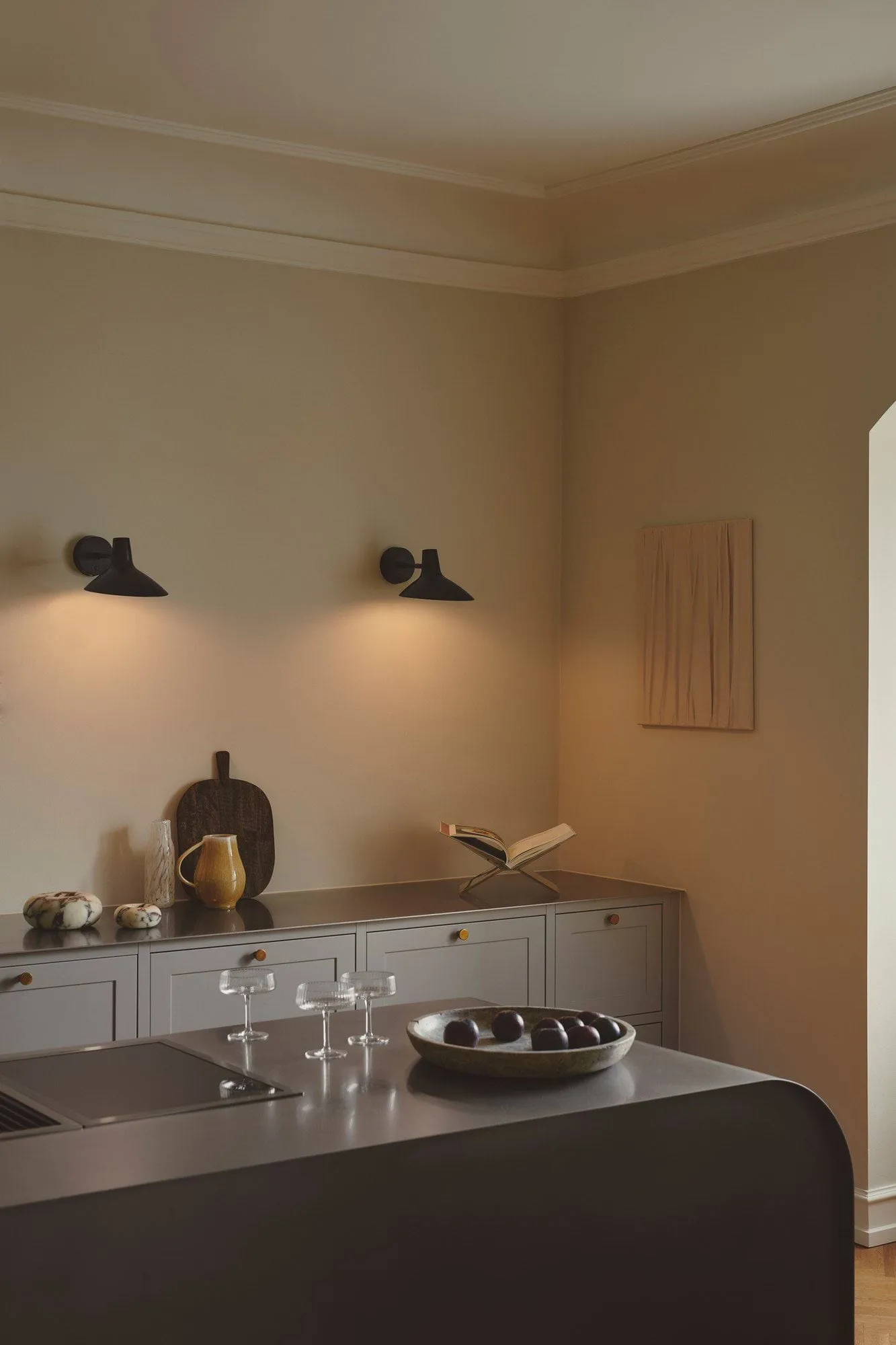 Darci short wall lamp, Black Design For The People