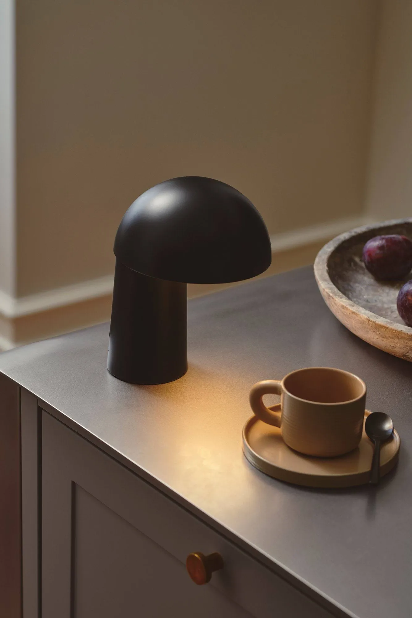 Faye portable table lamp, Black Design For The People