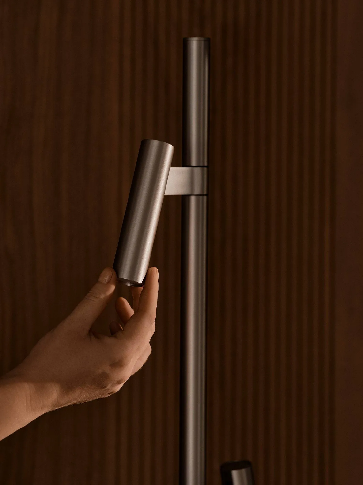 Makoto floor lamp, Satin chrome, 150 cm Design For The People