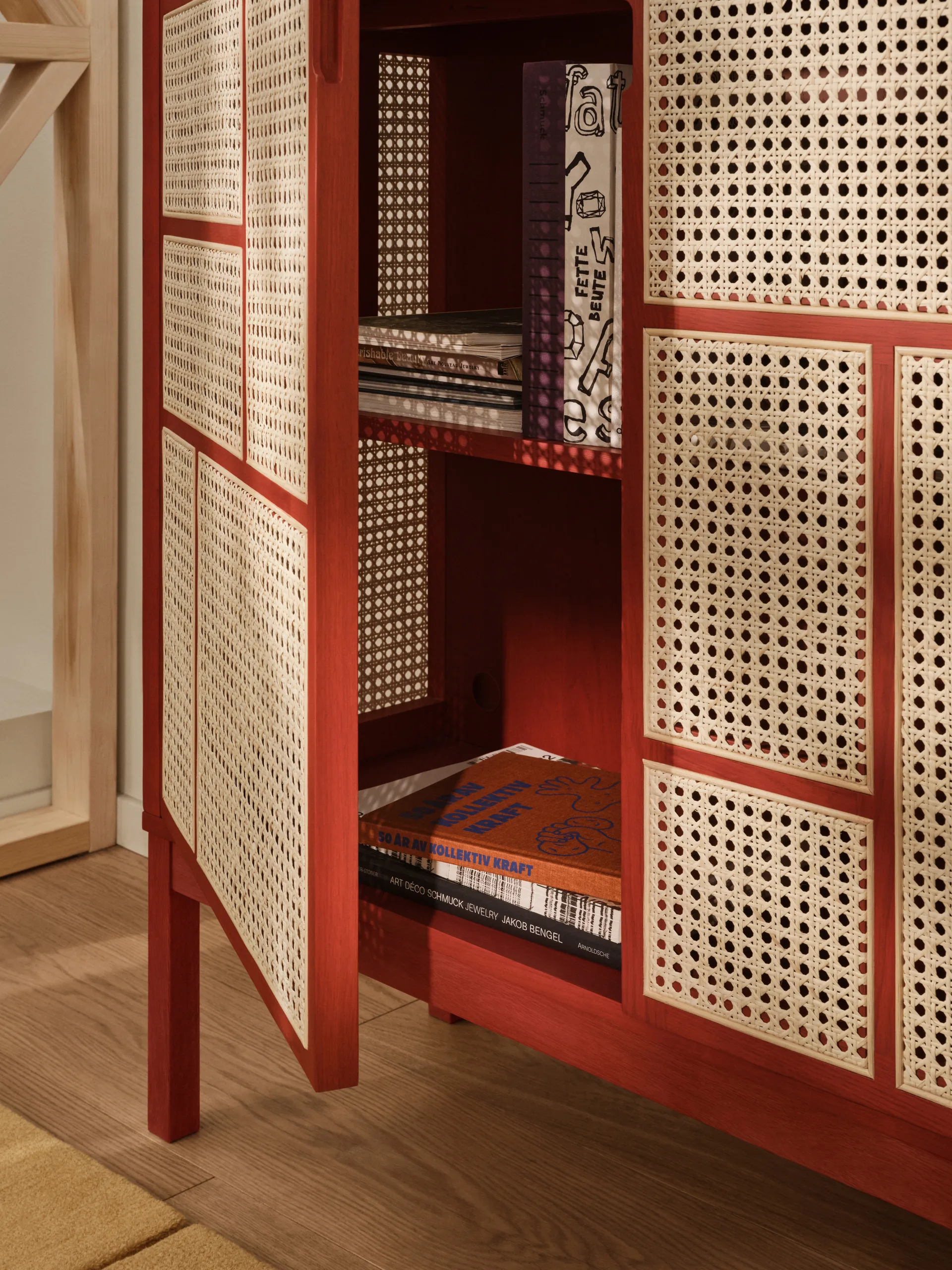 Air side table, Red, 120x110 cm, with legs Design House Stockholm