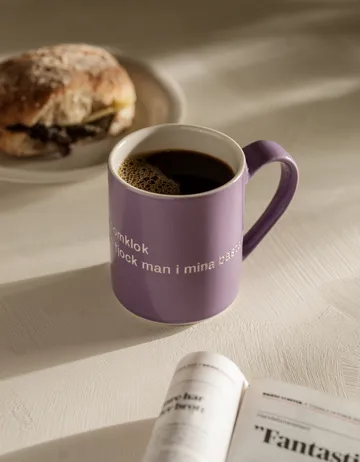 Astrid Lindgren mug, I am handsome - lila-swedish - Design House Stockholm