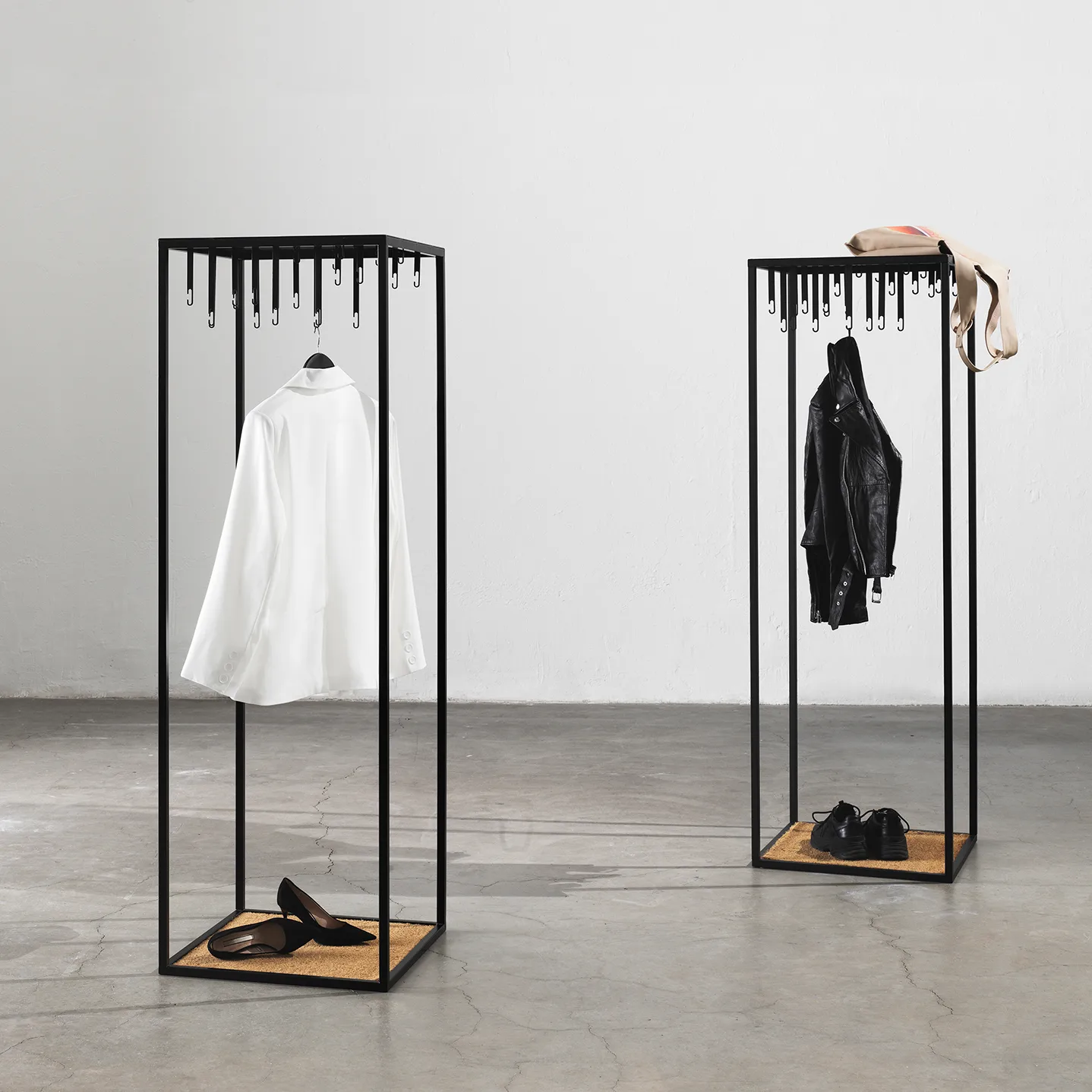 Ateljé clothes hanger, Black Design House Stockholm