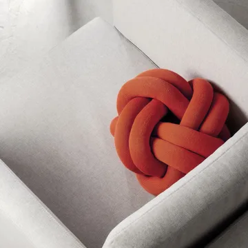 Knot cushion - Orange red - Design House Stockholm