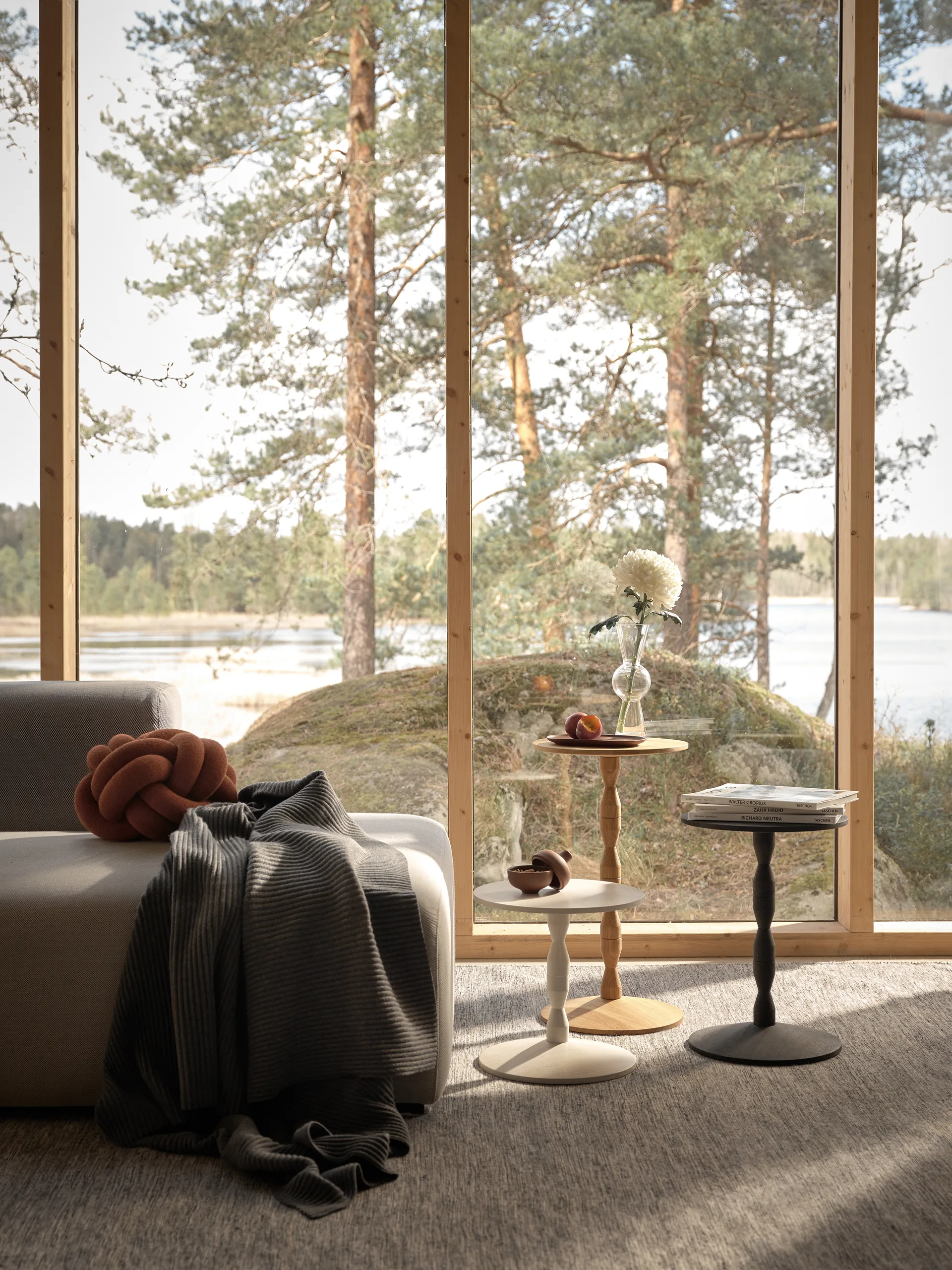 Pedestal table Ø31x67.5 cm, Stained white grey Design House Stockholm