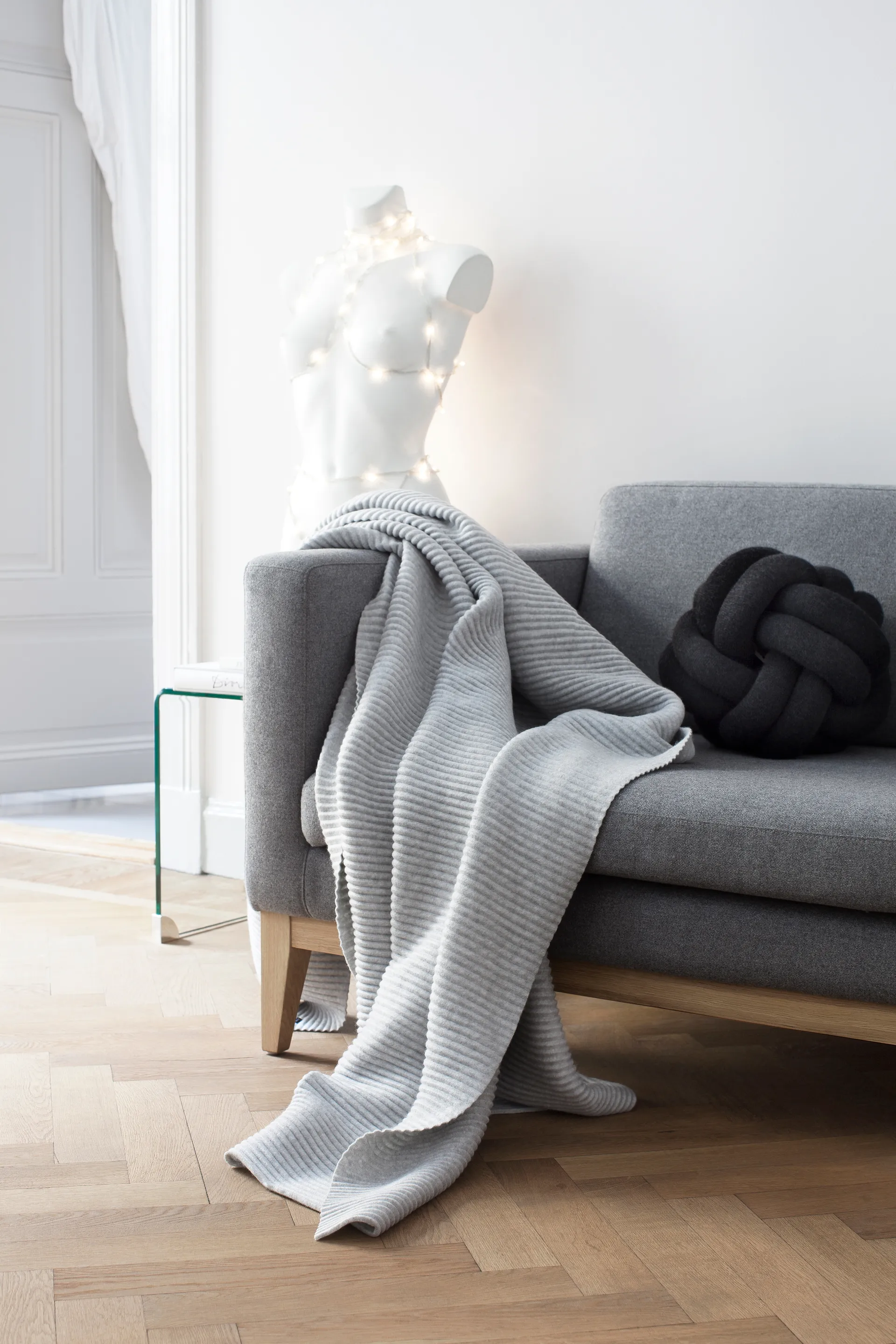 Pleece throw 140x160 cm, Light grey Design House Stockholm