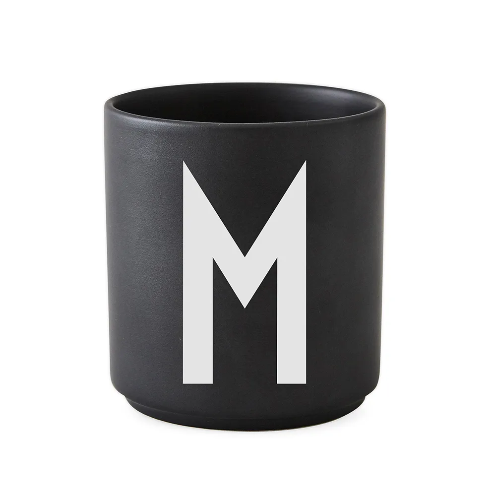 Design Letters cup black, M Design Letters