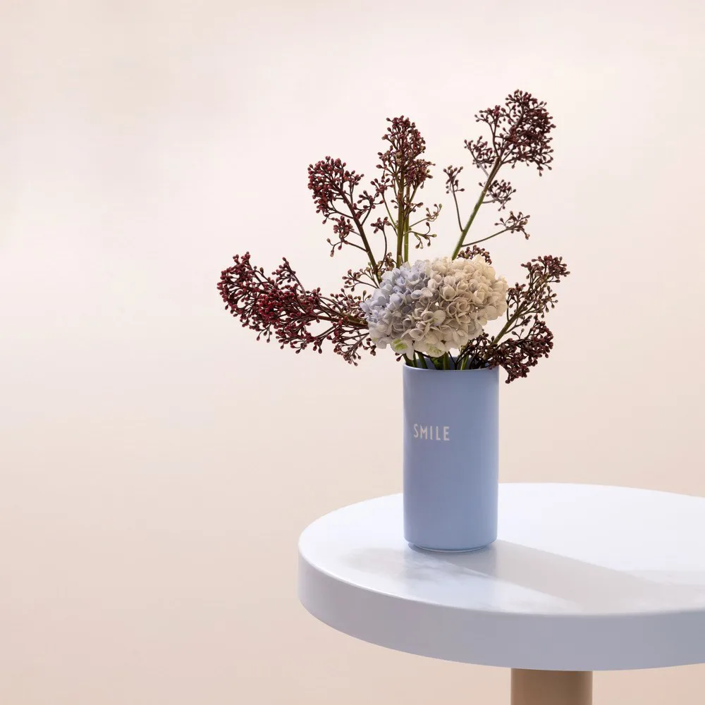 Design Letters favourite vase, Smil Design Letters