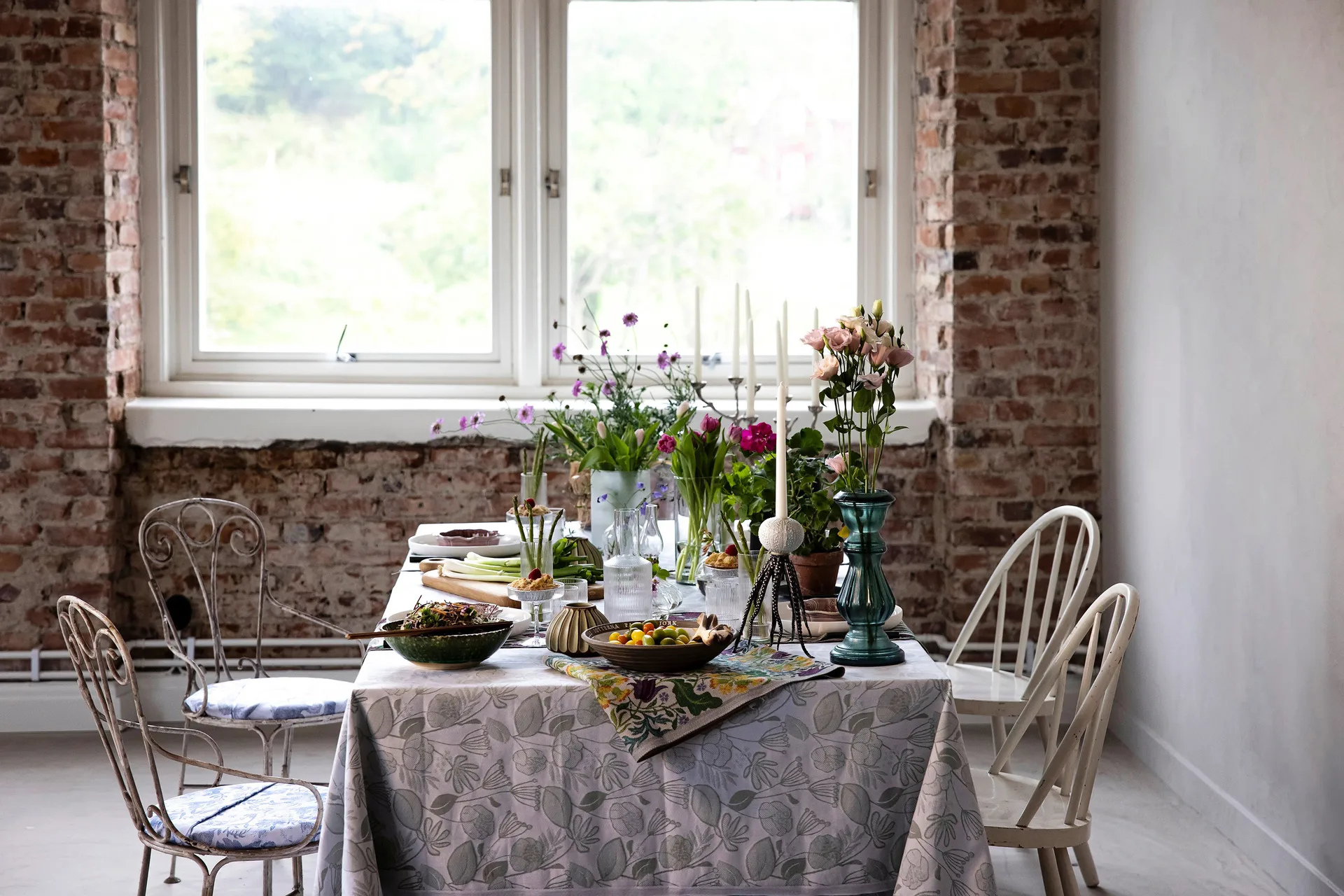 Grönska tablecloth 145x300 cm, Green Ekelund Linneväveri