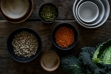 Ernst bowl - Matte black-natural base, Ø11 cm - ERNST