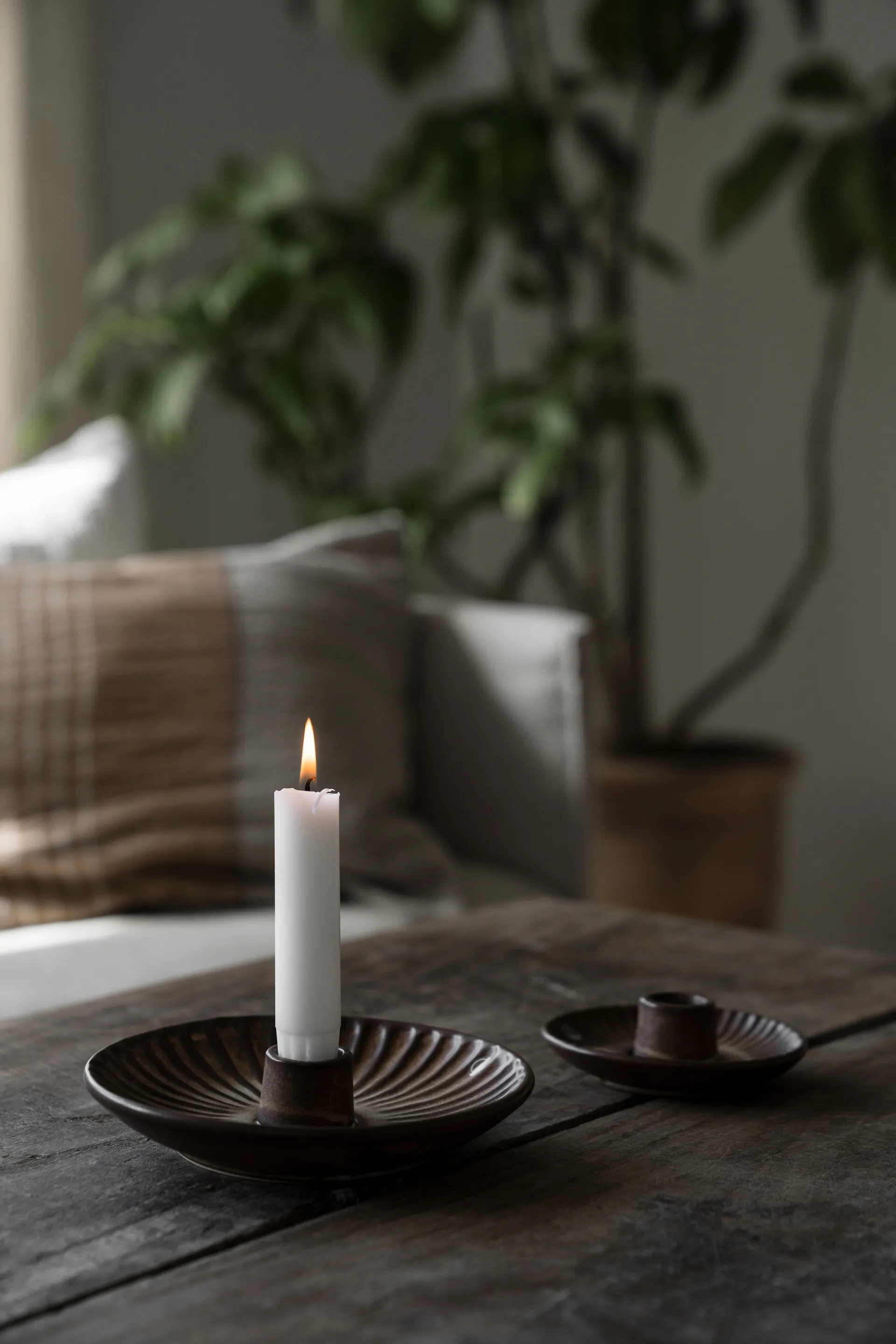 Ernst candlestick Ø16x3.5 cm, Brown-beige ERNST