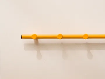 Classic coat rail 80 cm - Sun yellow - Essem Design