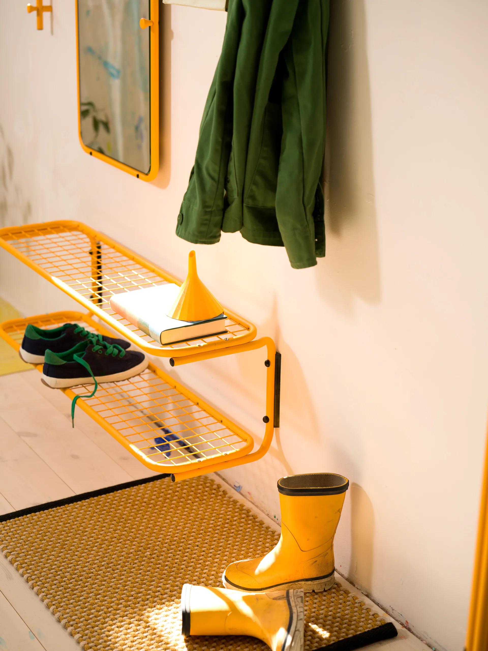 Classic shoe rack 60 cm, Sun yellow Essem Design