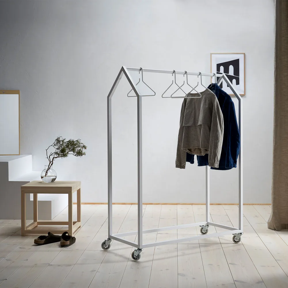 Clothing House klädställning, Black Essem Design