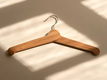 Nostalgi clothes hanger 3-pack - Oak - Essem Design